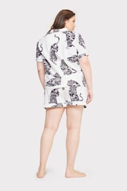 Chelsea Peers White Curve Organic Cotton Lotus Tiger Print Short Pyjama Set - Image 3 of 5