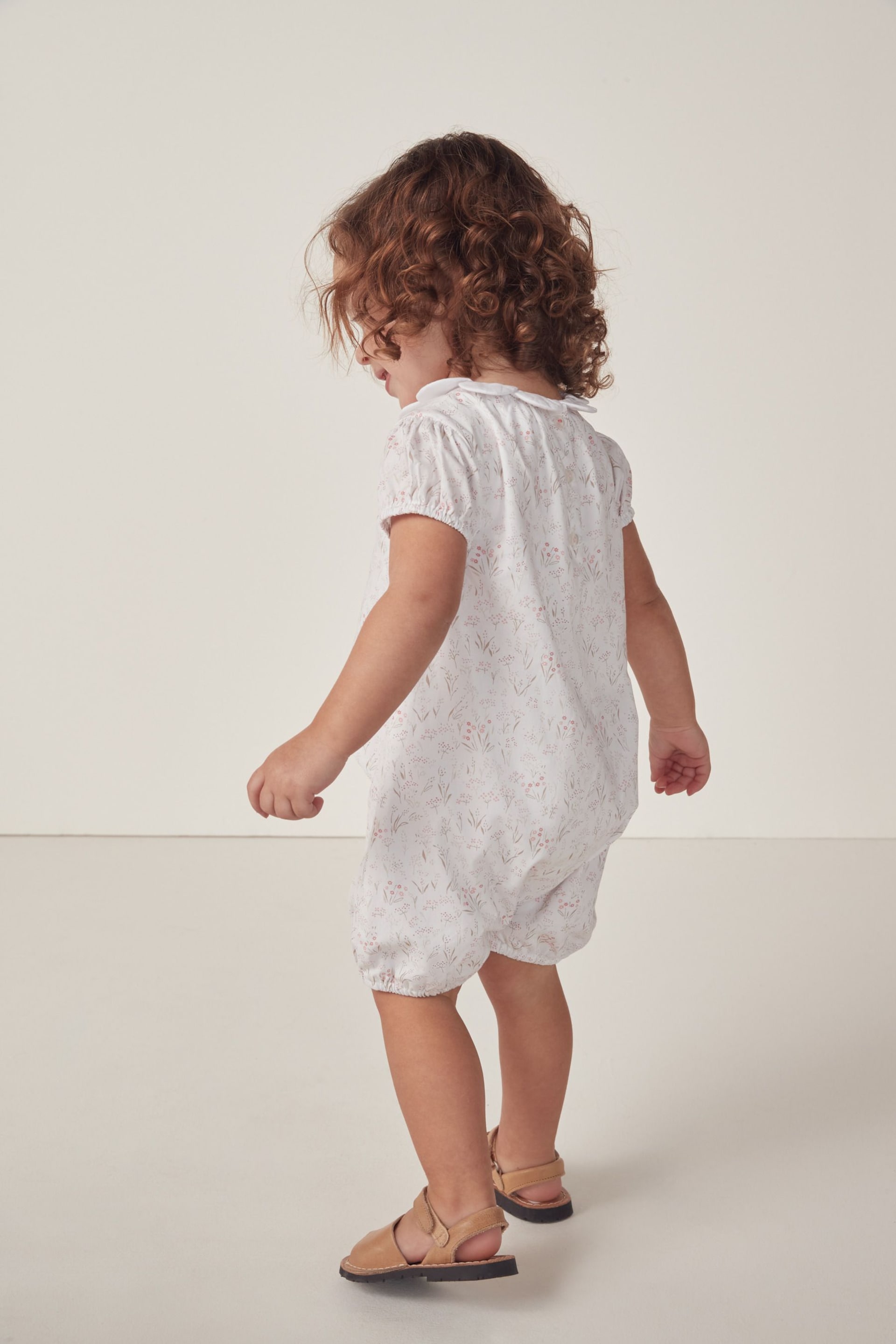 The White Company Celine Floral Cotton Petal Collar White Sleepsuit - Image 3 of 6
