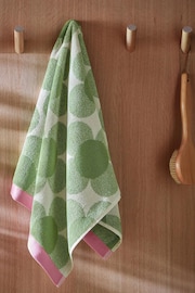 Orla Kiely Clover Retrow Flower Towel - Image 2 of 8