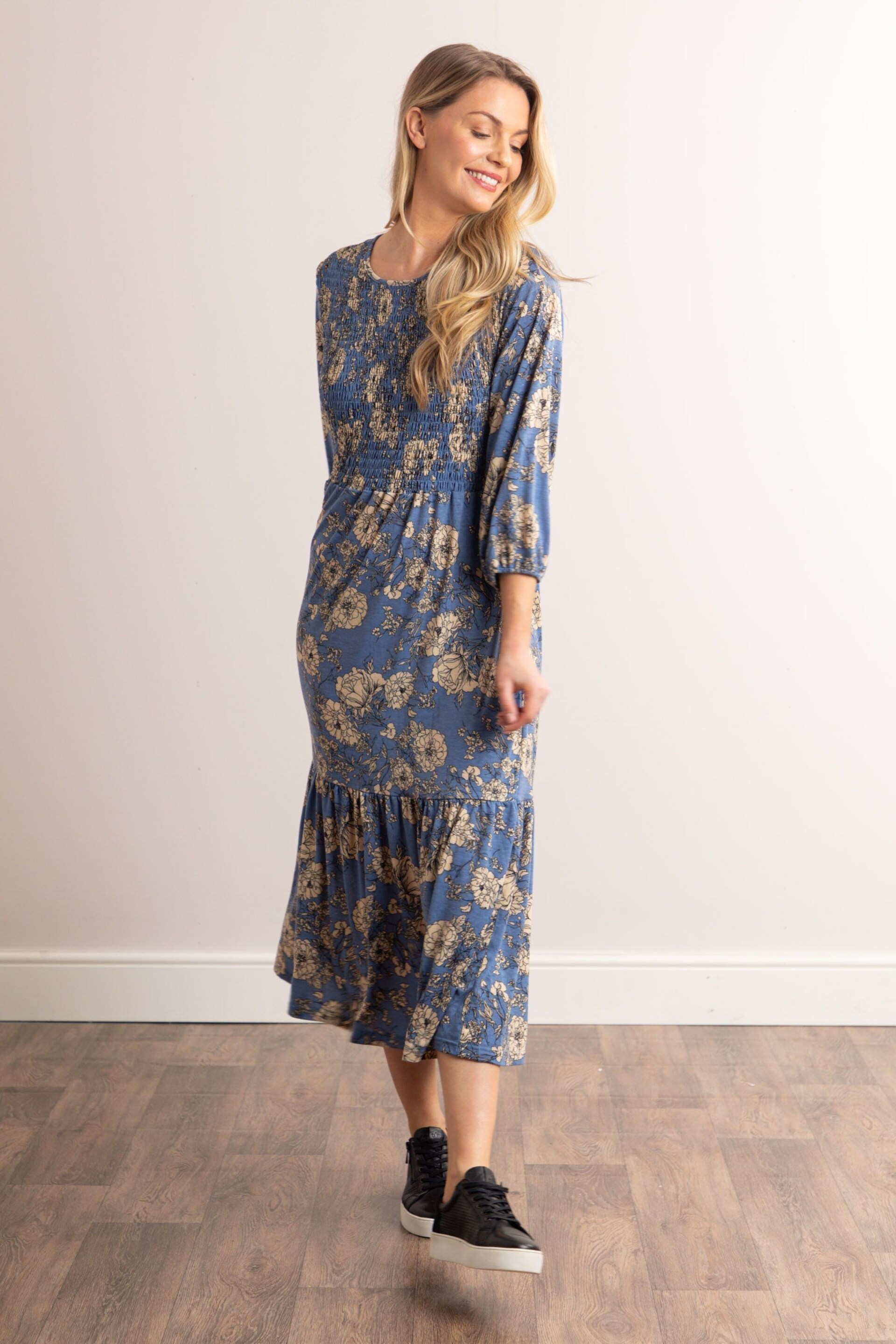 Lakeland Leather Blue Tiffany Floral Midi Dress - Image 5 of 6