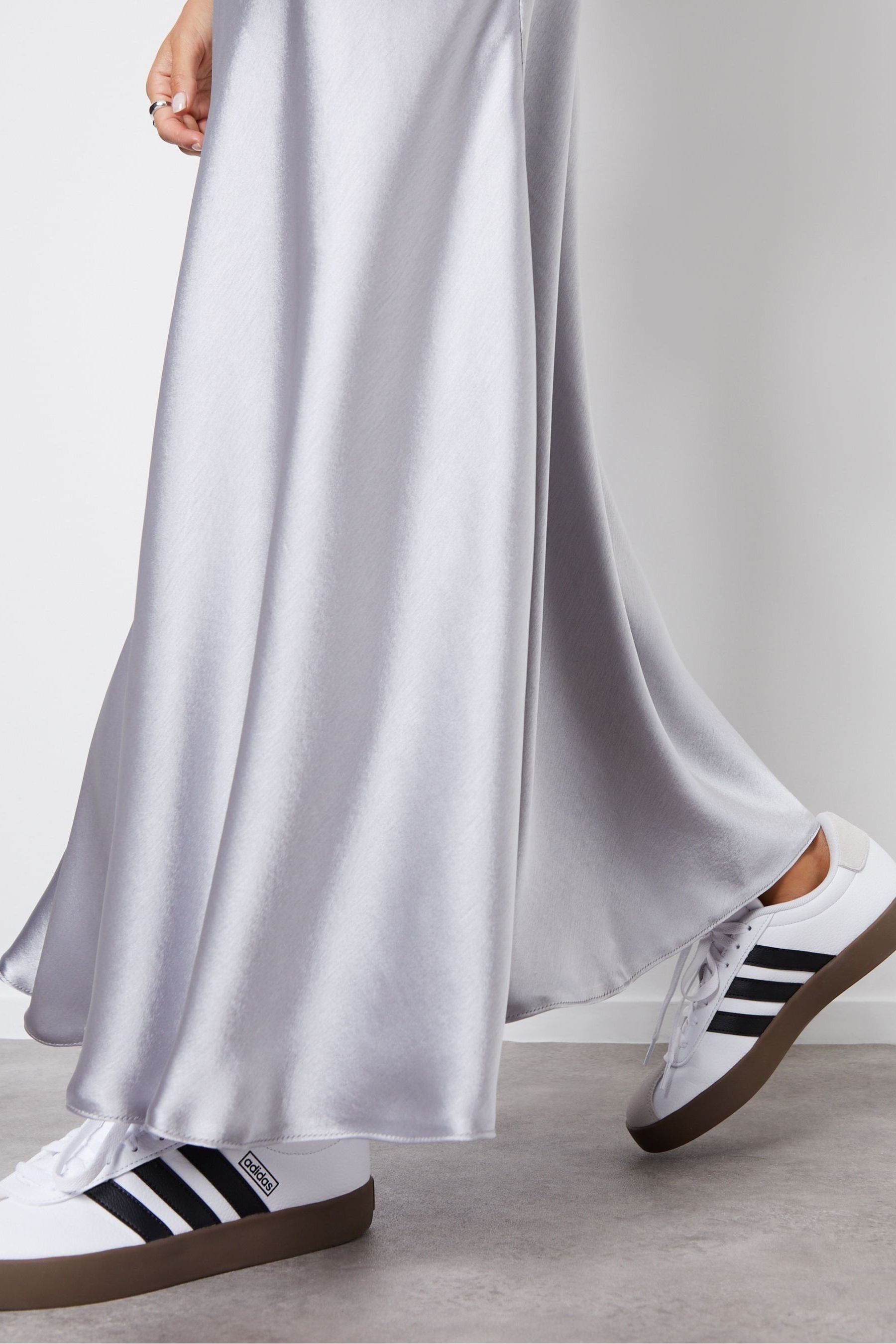 Satin skirt with sneakers top