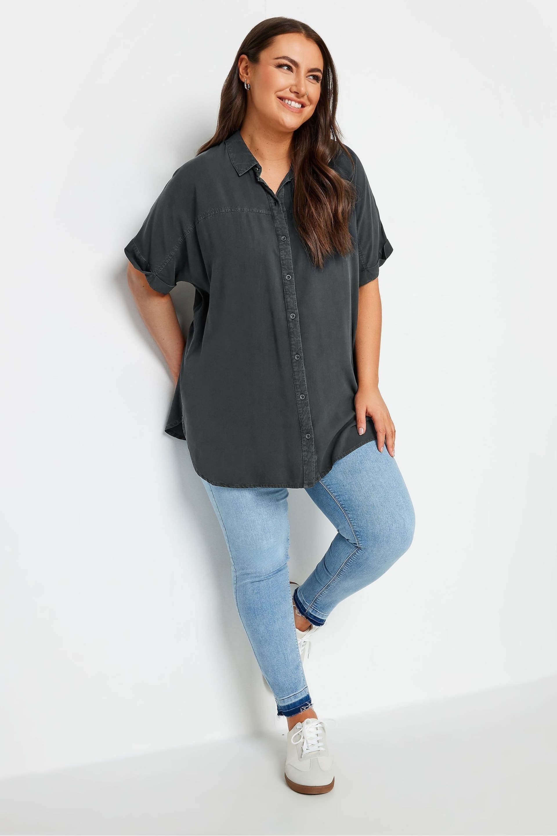 Yours Curve Black Chambray Shirt - Image 2 of 4