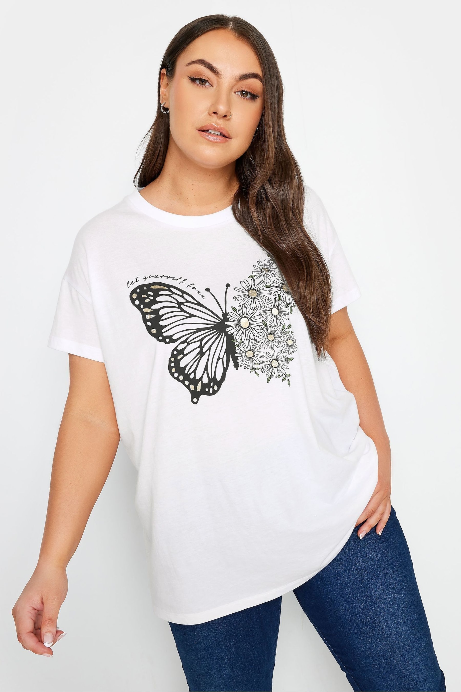 Yours Curve White Placement Print T-Shirt - Image 1 of 4