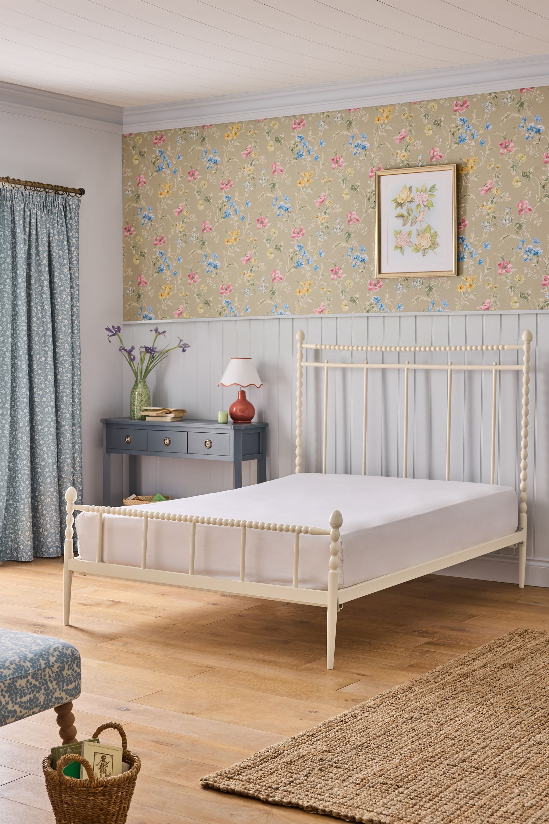 Wrought iron cot online on sale