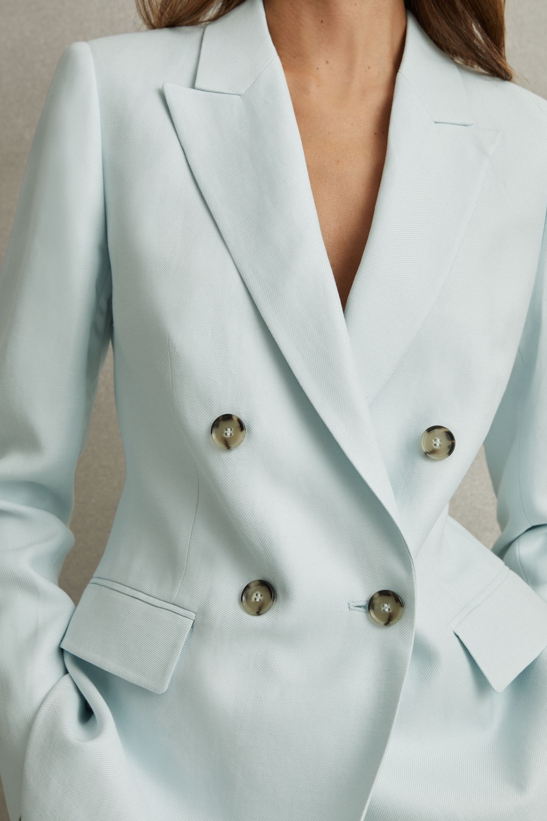 Reiss Blue Lori Petite Viscose-Linen Double Breasted Suit Blazer - Image 3 of 7