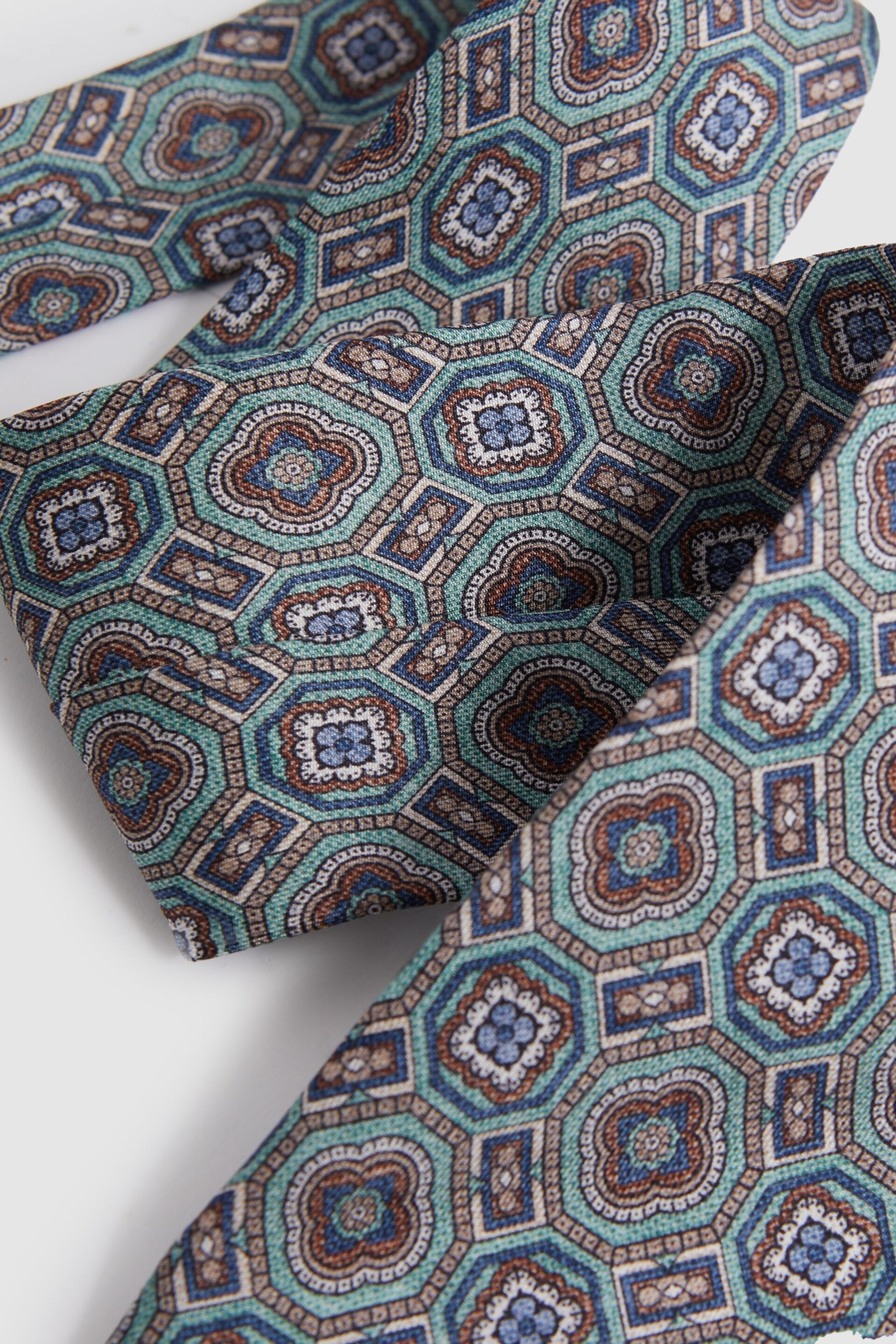 Reiss Sea Green Assisi Silk Medallion Print Tie - Image 3 of 5