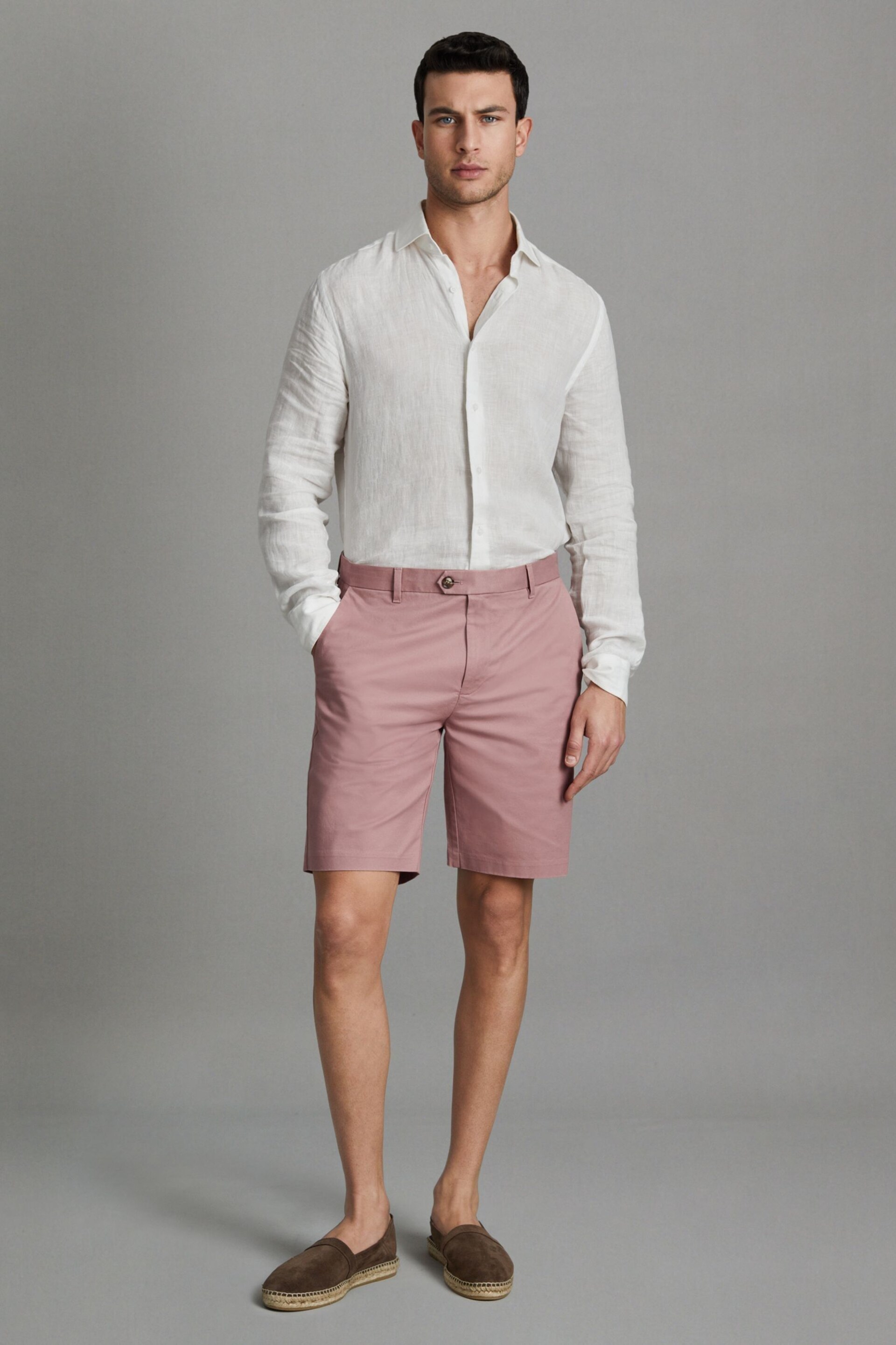 Reiss Dusty Pink Wicket Modern Fit Cotton Blend Chino Shorts - Image 6 of 7