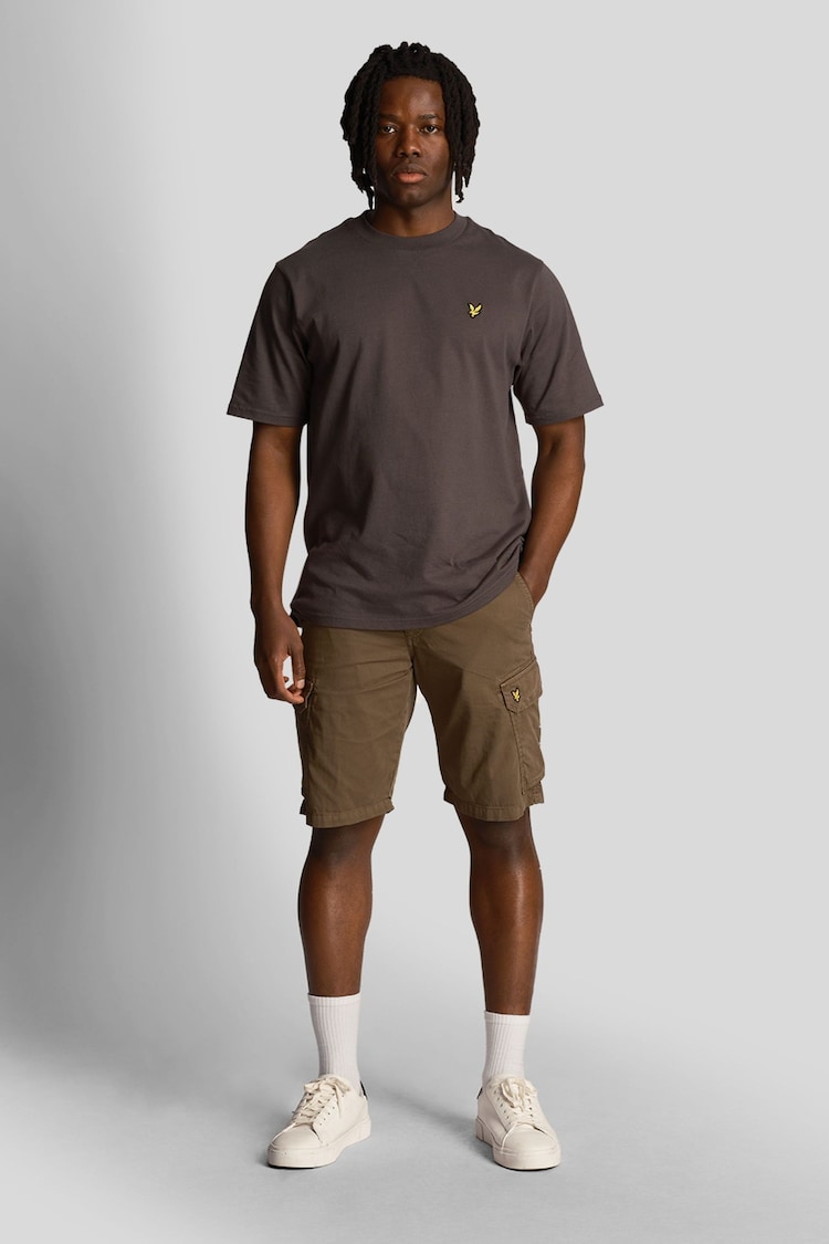 Lyle & Scott Green 100% Cotton Wembley Cargo Shorts - Image 1 of 4