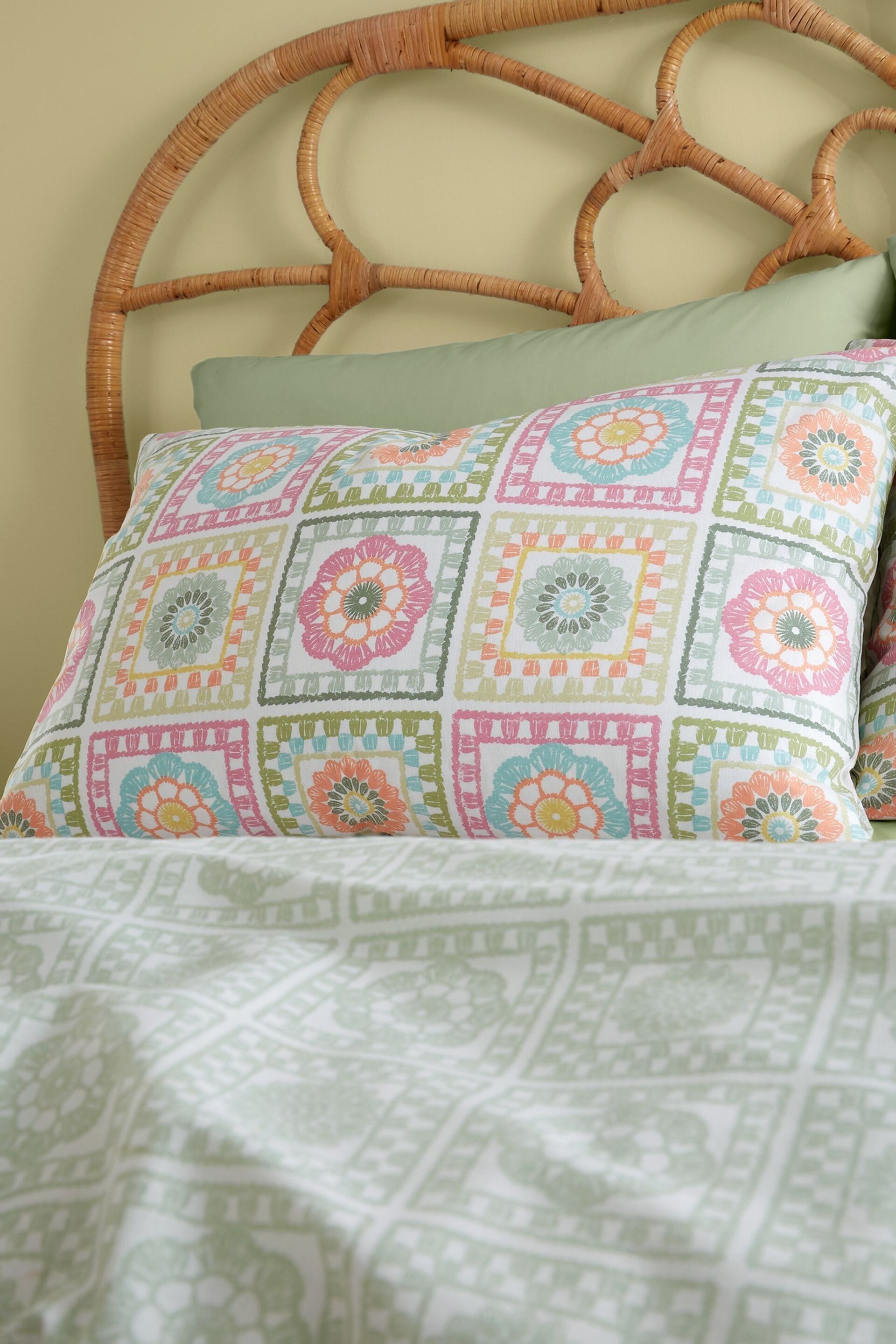 Catherine Lansfield Green Crochet Print Reversible Duvet Cover Set - Image 3 of 5