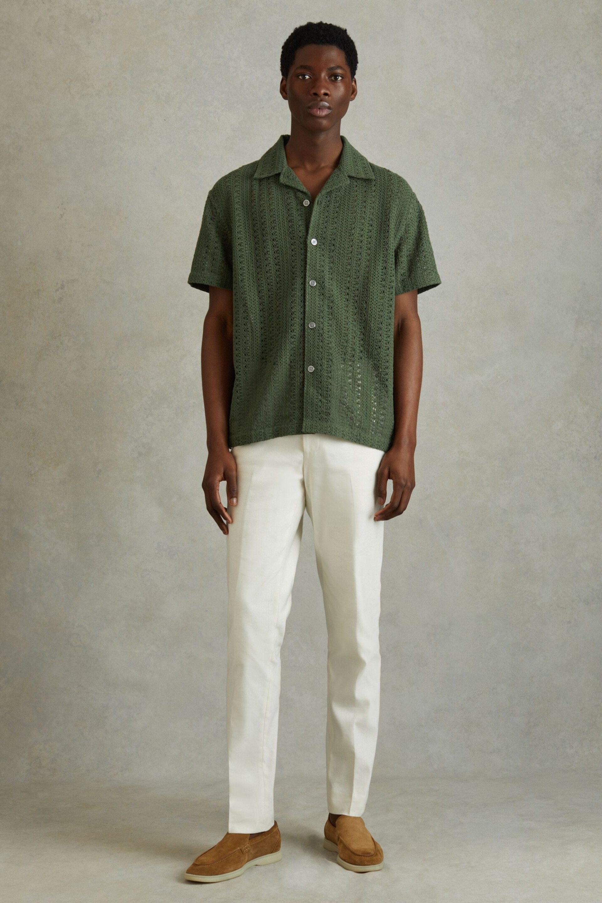 Reiss Olive Green Paradise Cotton Crochet Cuban Collar Shirt - Image 3 of 6