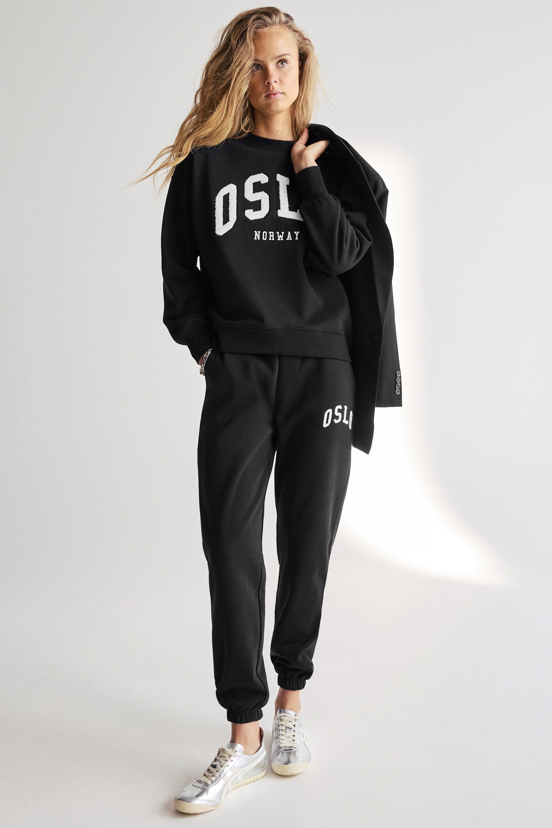 Black slogan sweatshirt outlet