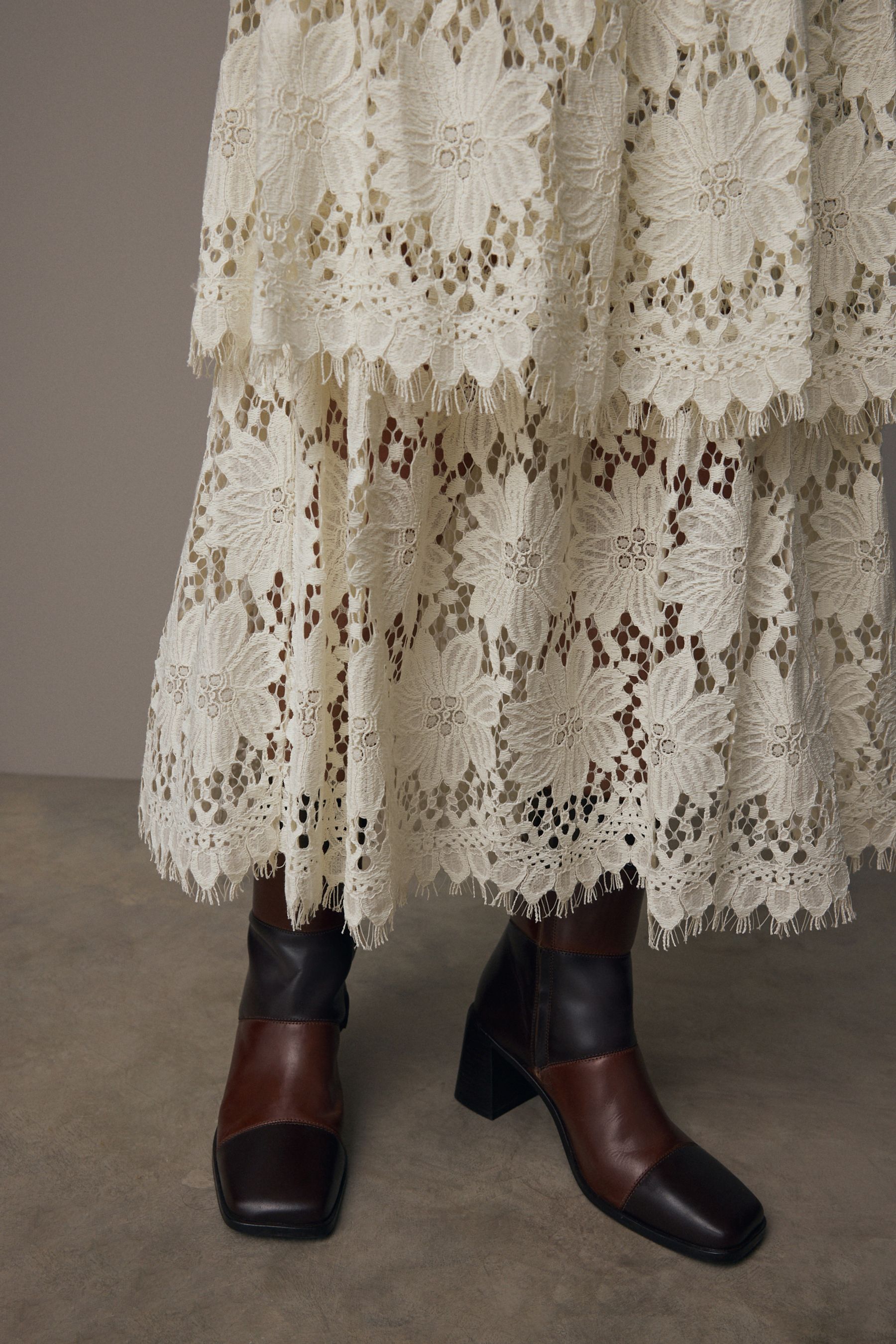 Cream lace maxi skirt shop