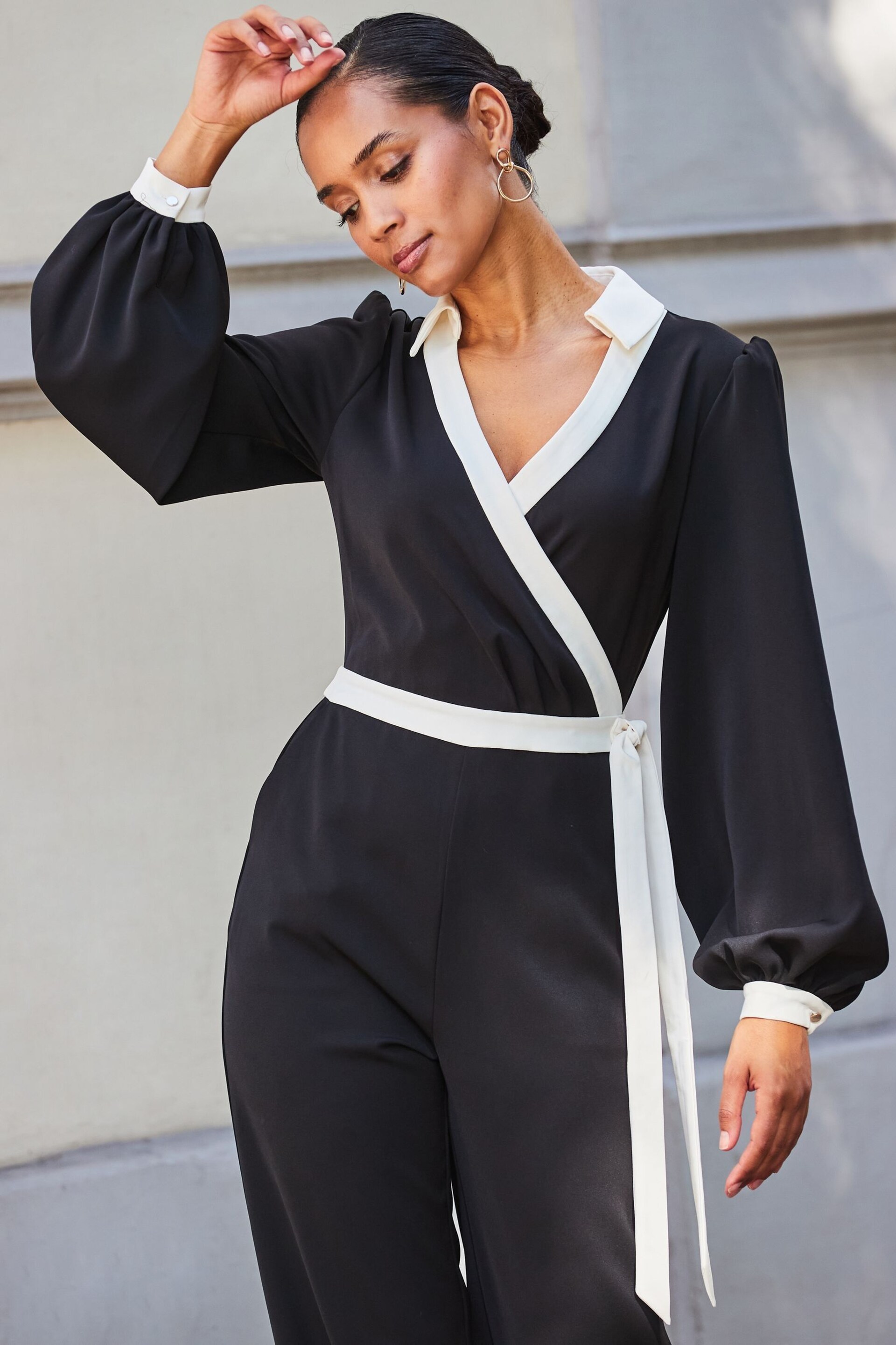 Sosandar Black Contrast Tie Waist Jumpsuit - Image 5 of 5