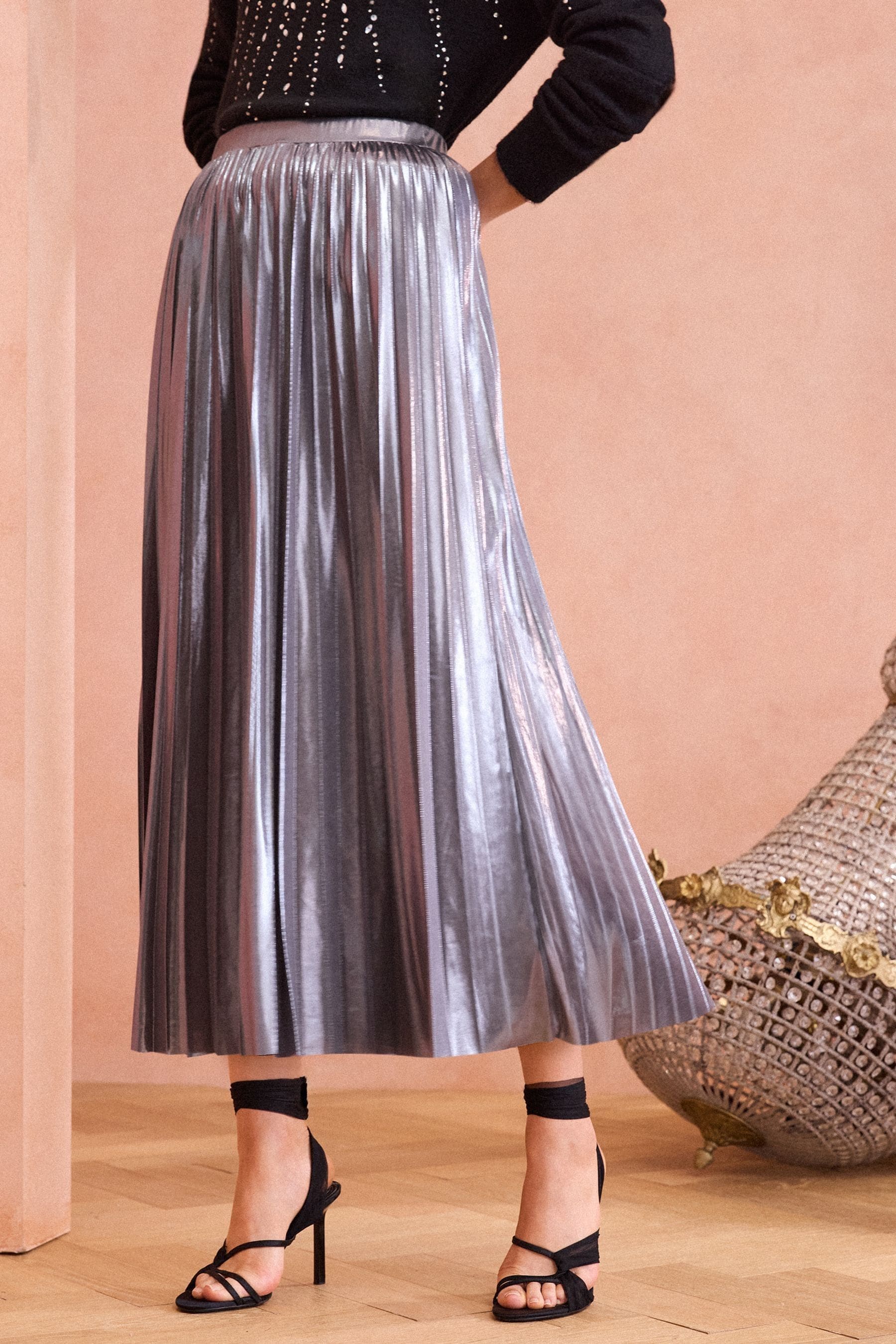 Pleated skirt uk online cheap