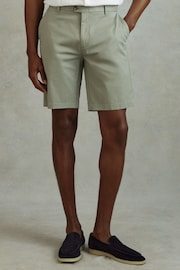 Reiss Pistachio Wicket Modern Fit Cotton Blend Chino Shorts - Image 1 of 5