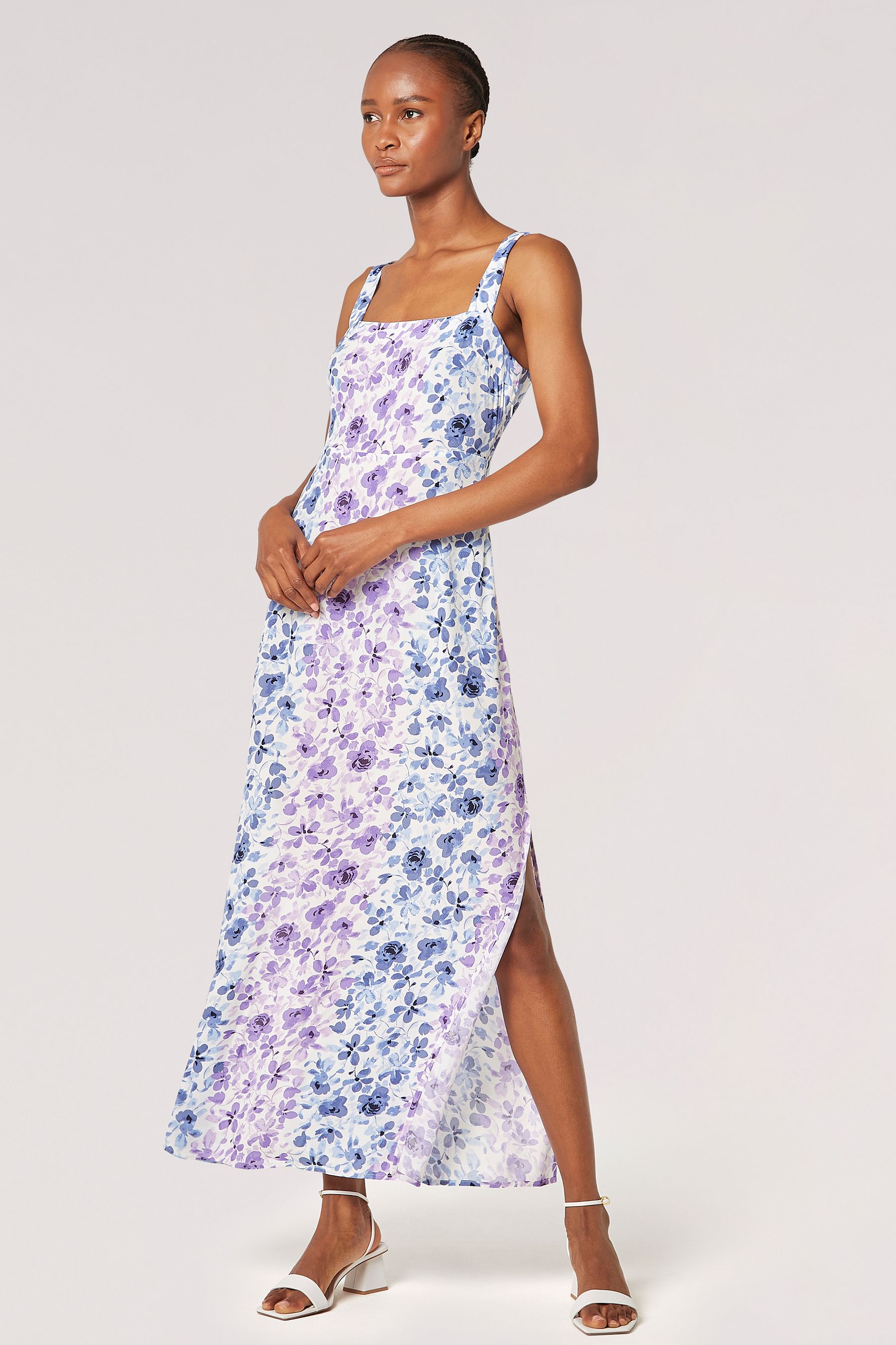 Apricot white dress cheap