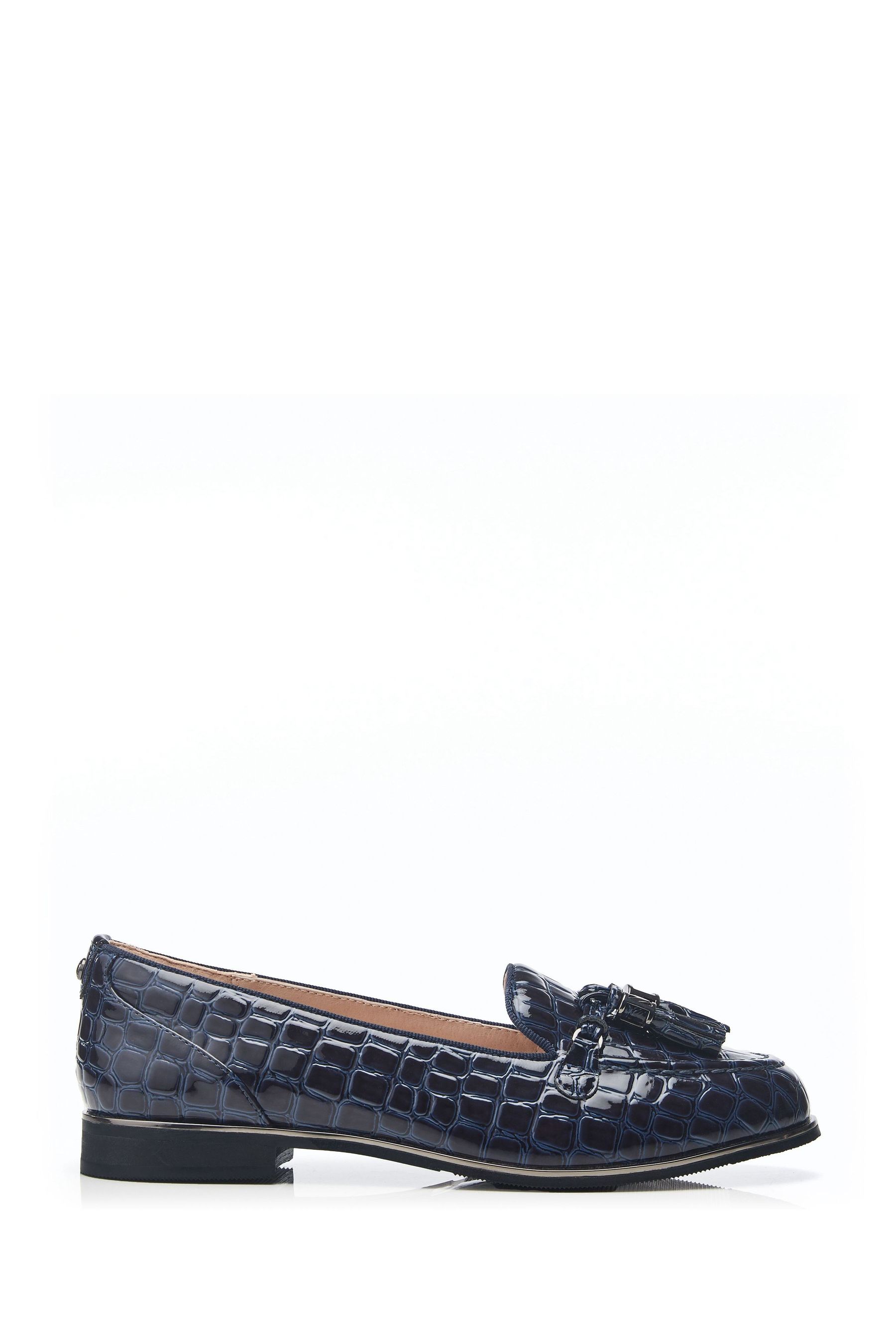 Moda in Pelle Evvaa Flat Slip on Tassle Barrel Loafers