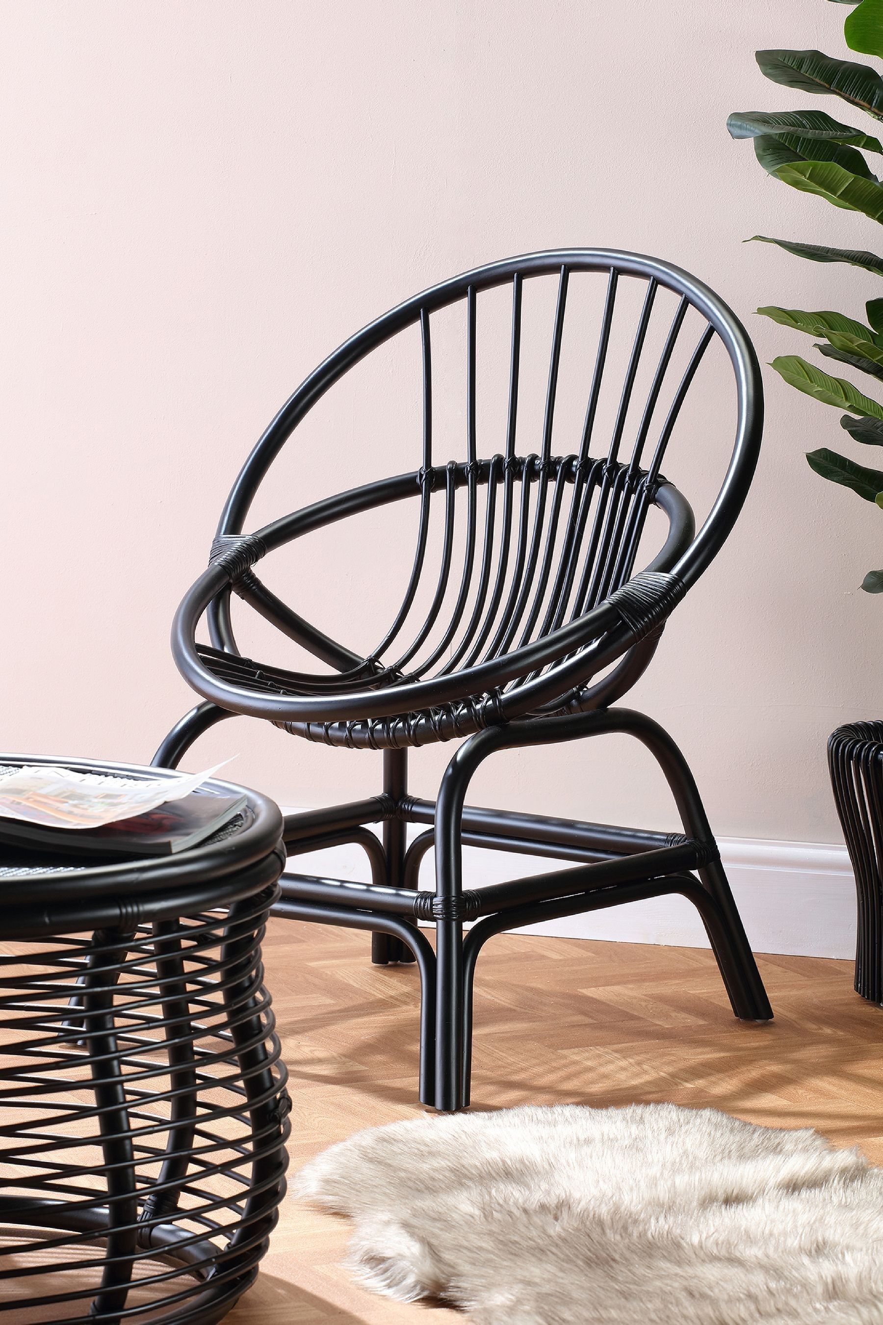 Moon chair wicker hot sale