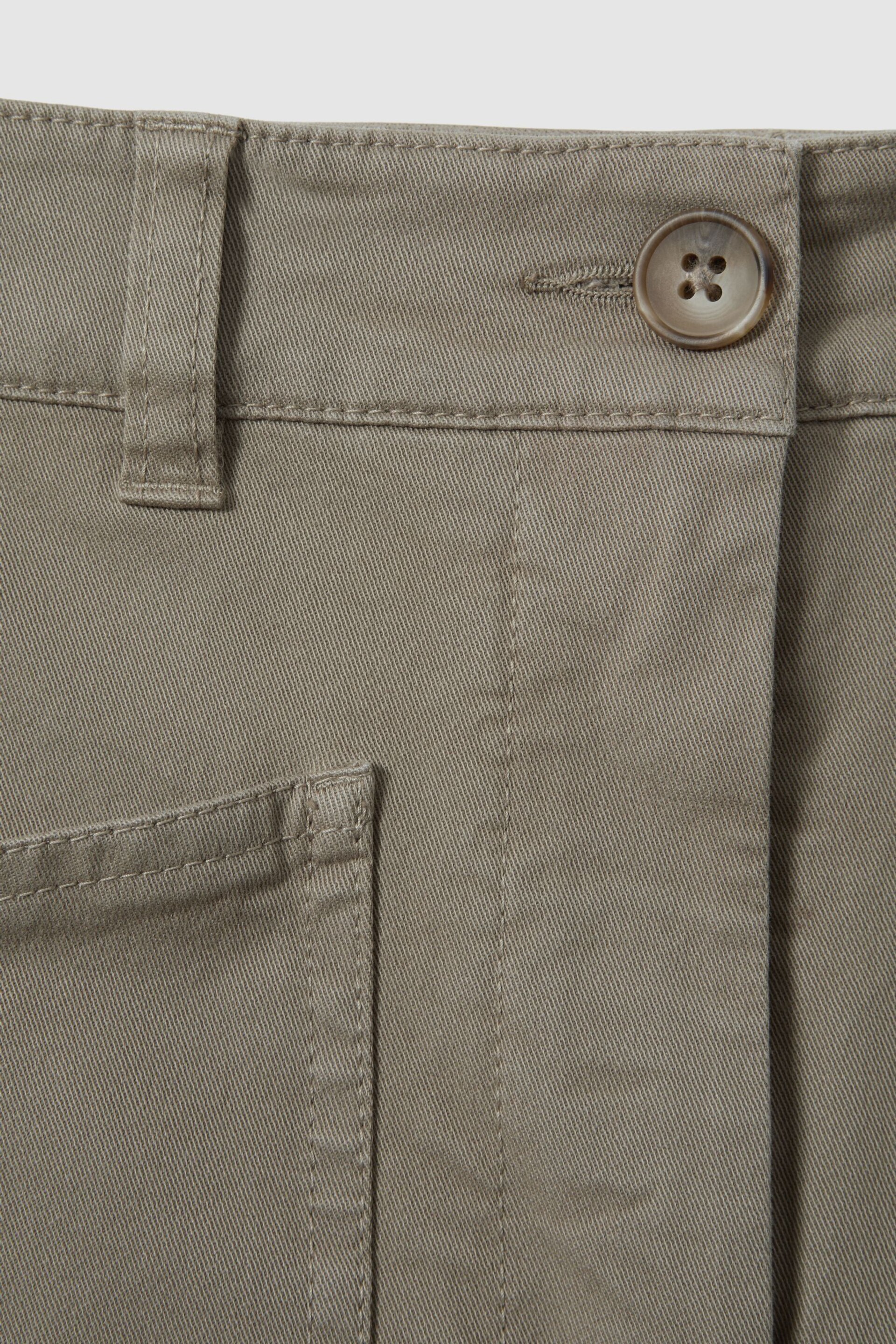 Reiss Olive Nova Cotton Blend Barrel Leg Trousers - Image 5 of 5