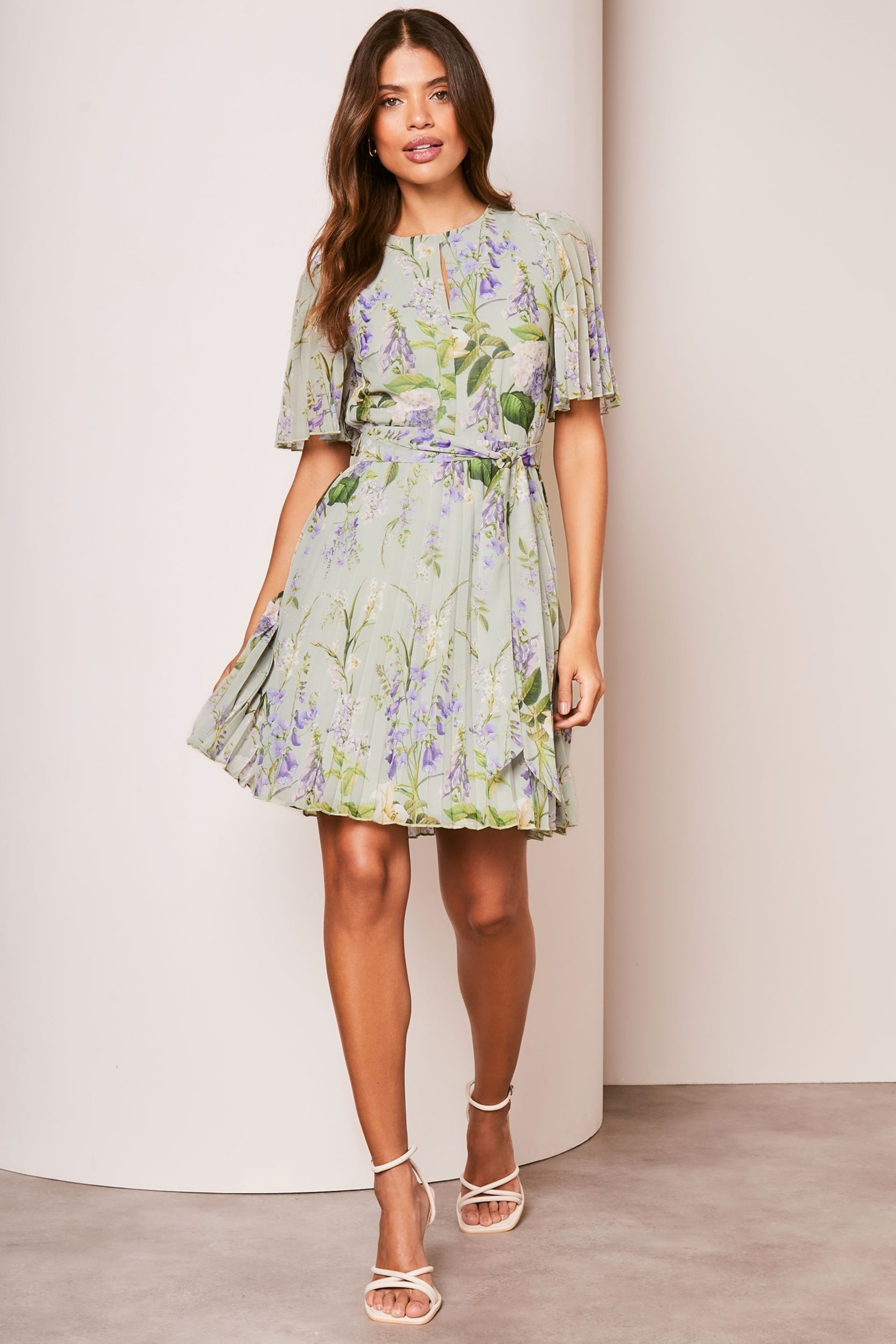 Lipsy Green Floral Print Short Flutter Sleeve Pleated Mini Dress - Image 3 of 4