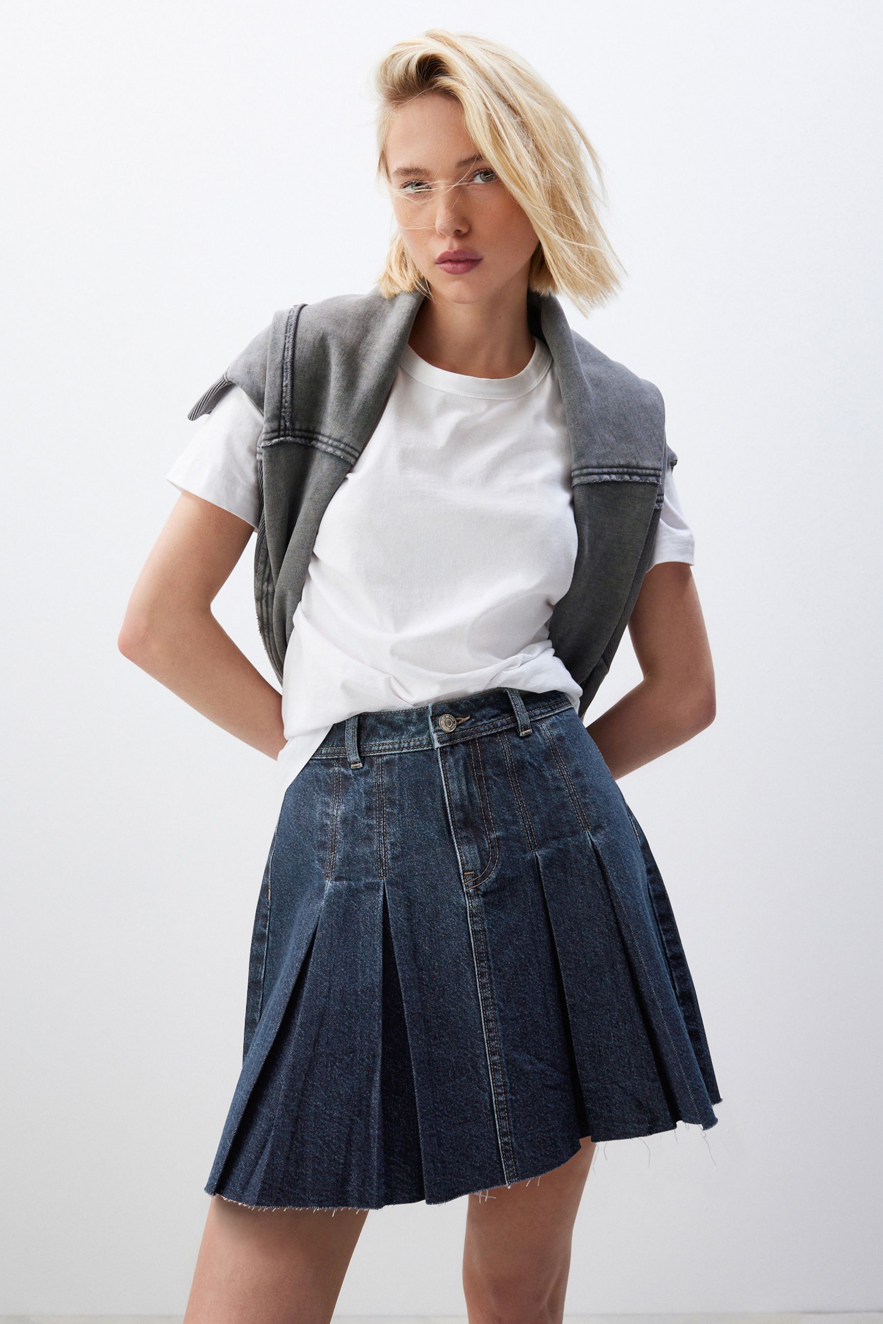 Dark Blue 100 Cotton Pleated Denim Mini Skirt