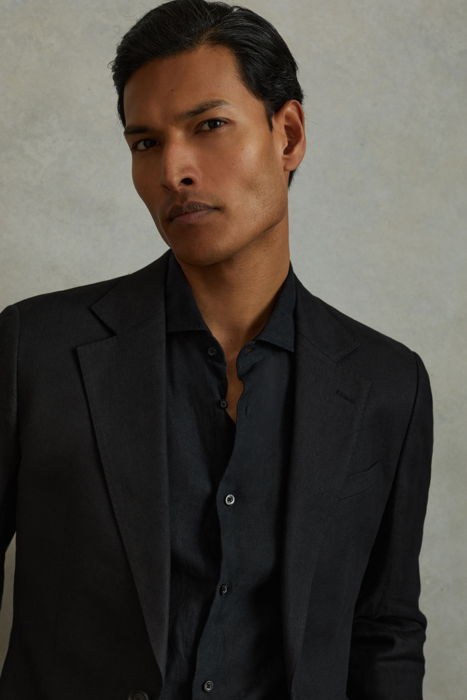 Buy Reiss Black Kin Single-Breasted Linen Suit Blazer Slim Fit from the ...