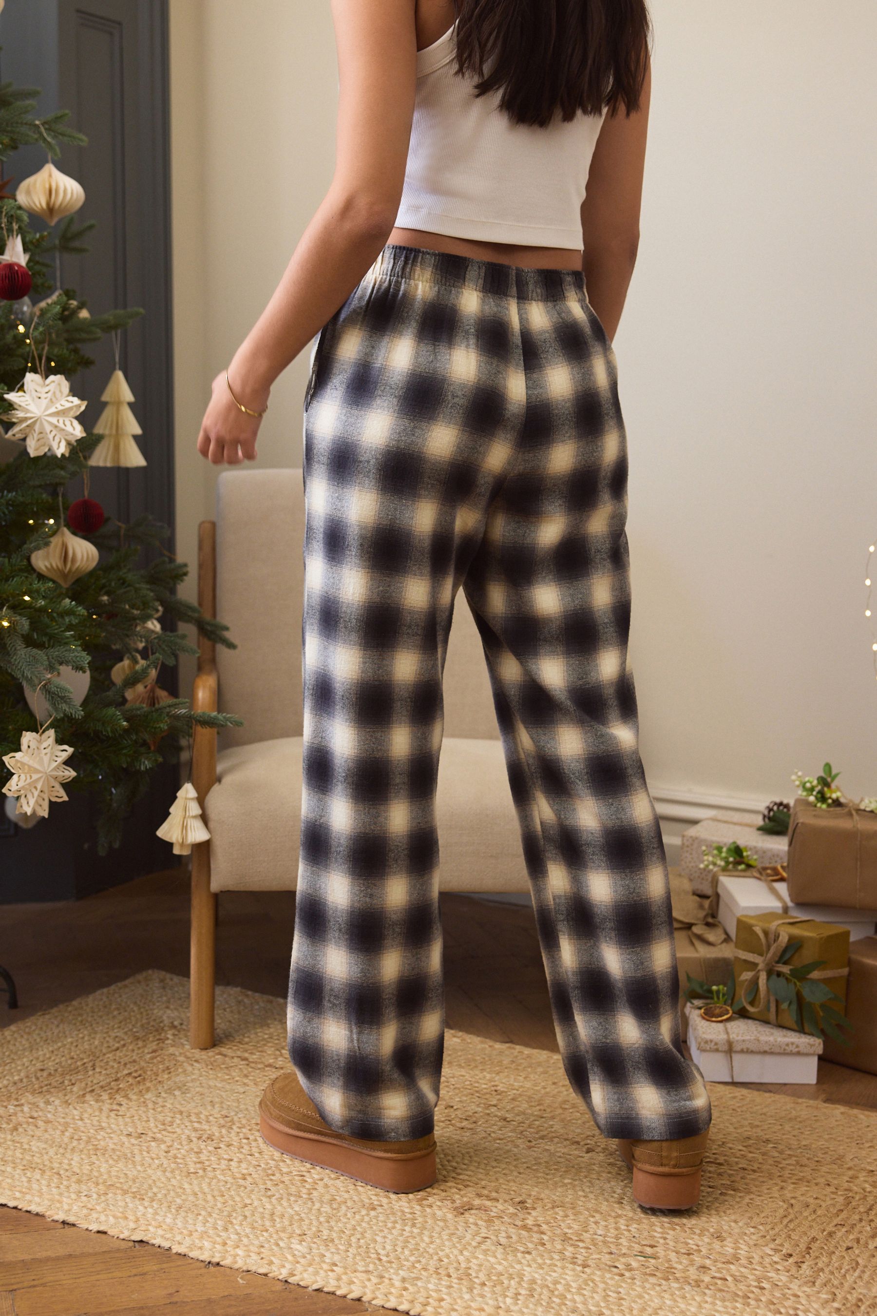 Black White Flannel Pyjama Bottoms