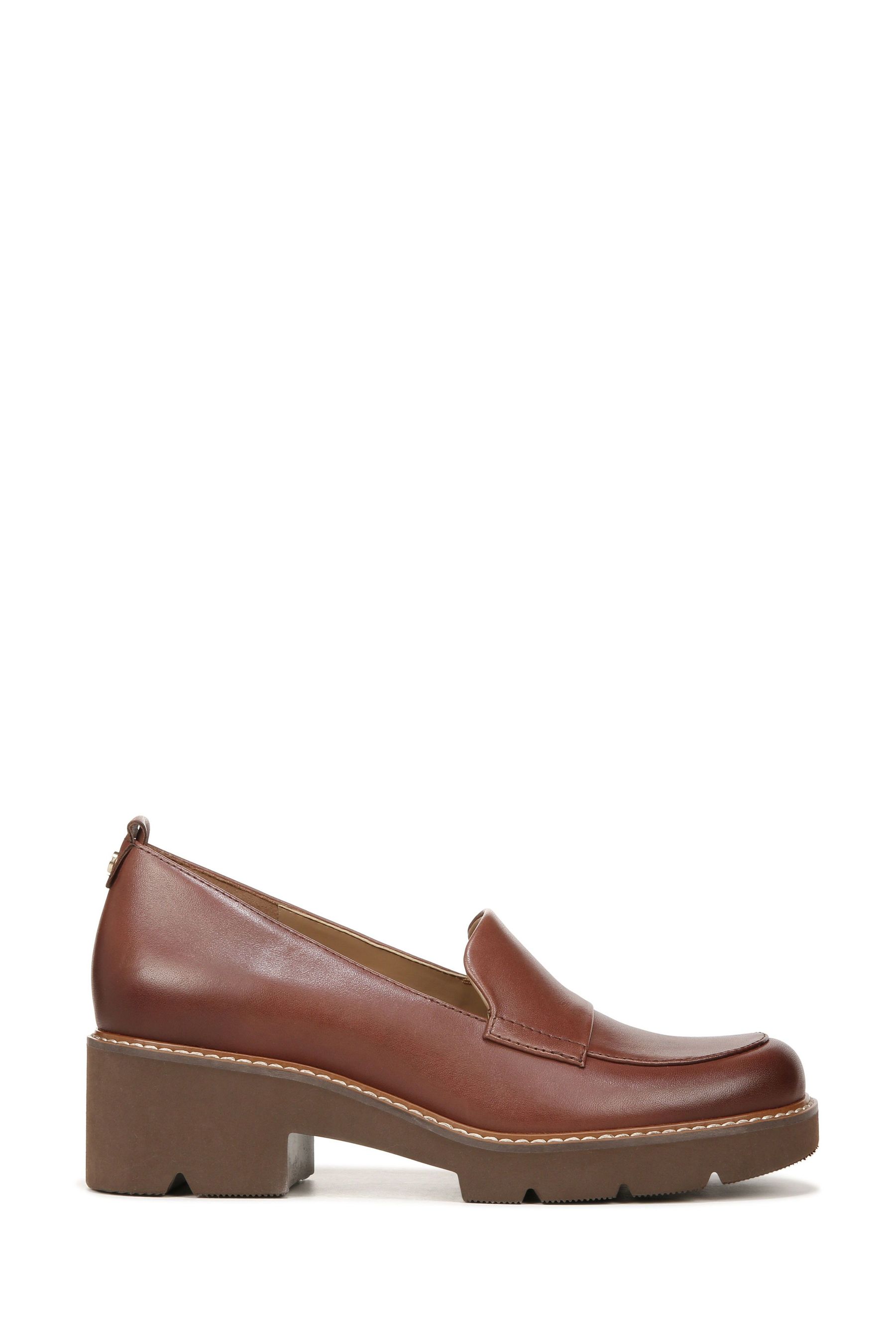 Naturalizer france on sale