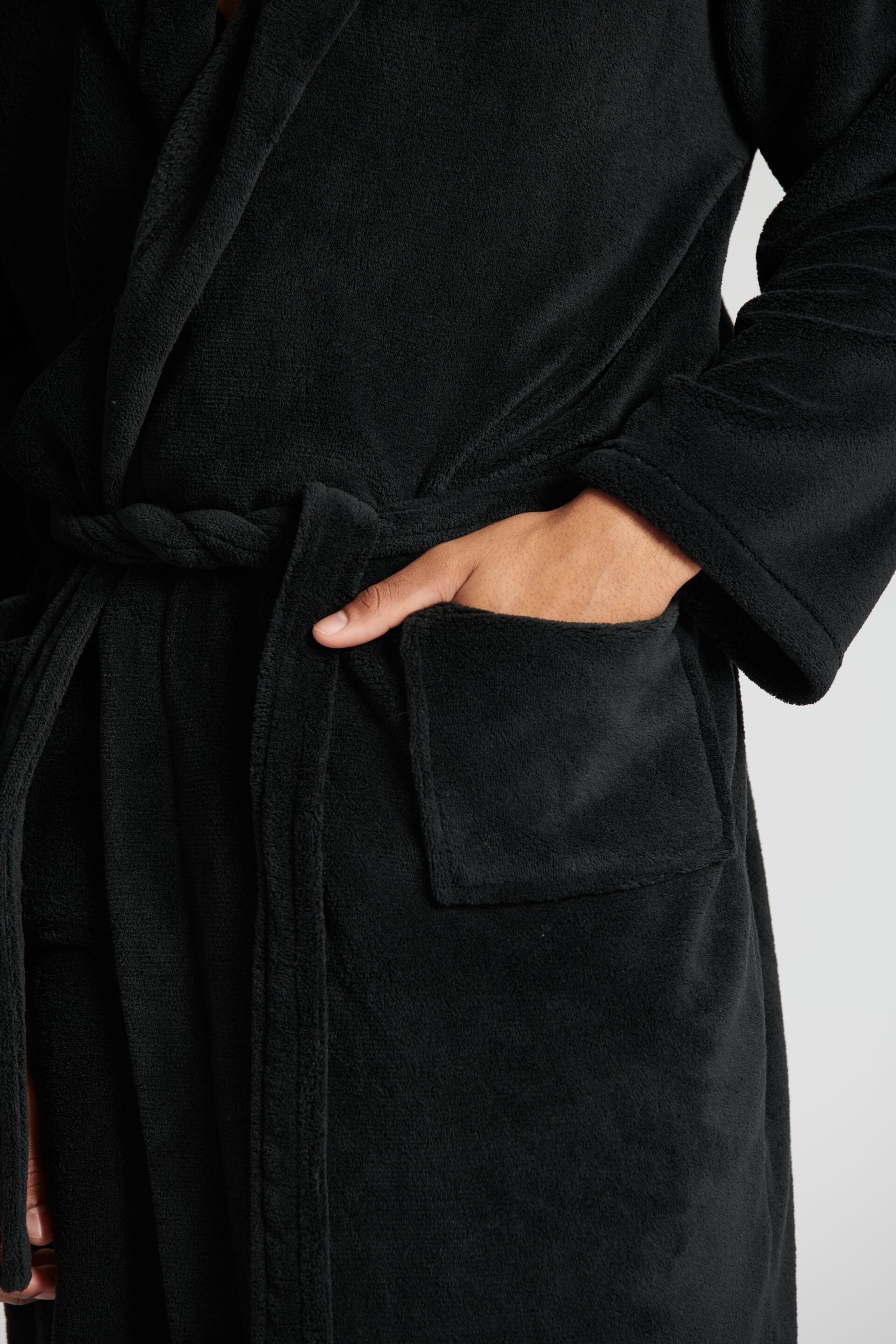 Loungeable Black SuperSoft Fleece Dressing Gown - Image 3 of 5