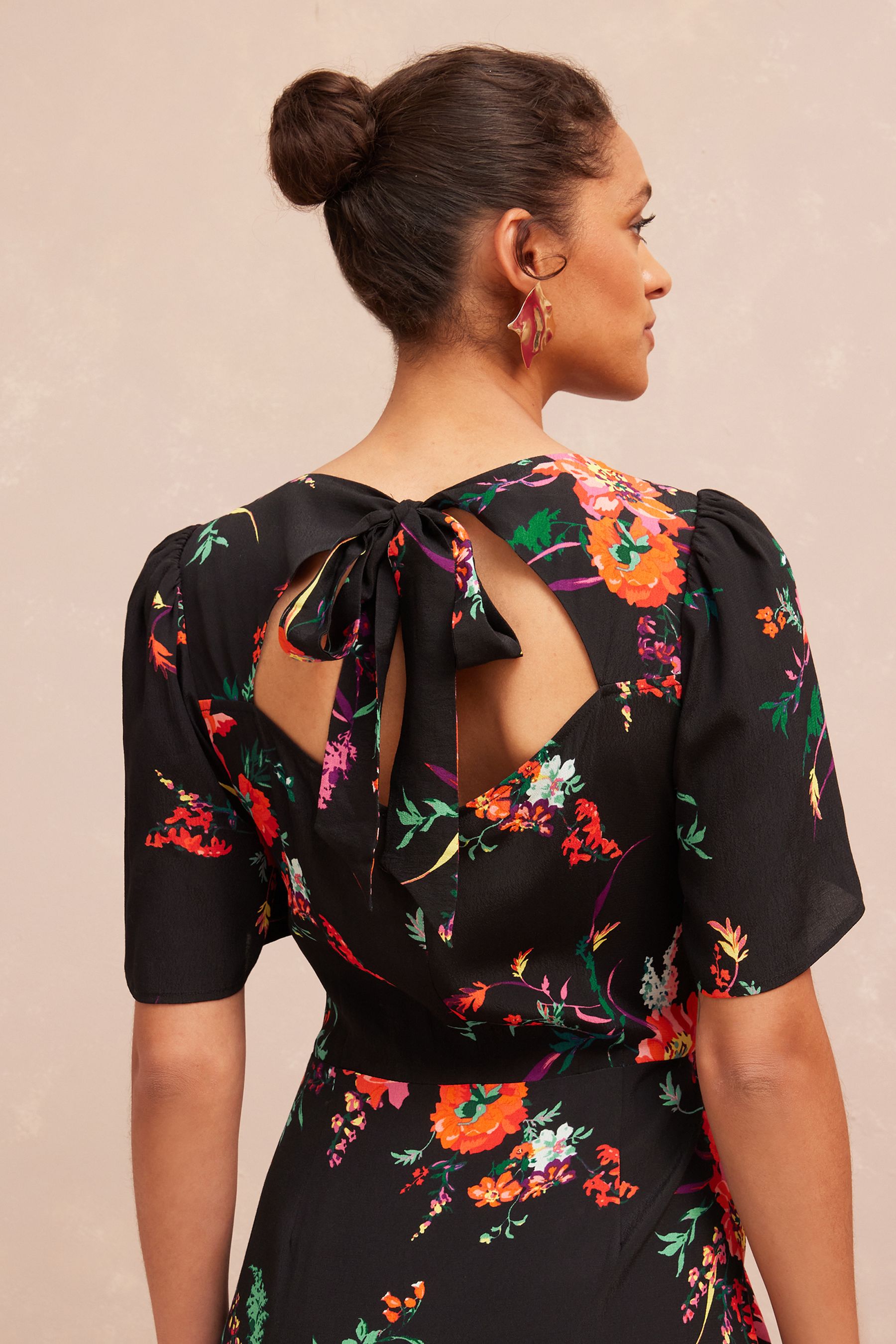 Buy V A Love Roses Navy Floral Flutter Sleeve V Neck Tie Back Split Midi Dress from Next Luxembourg
