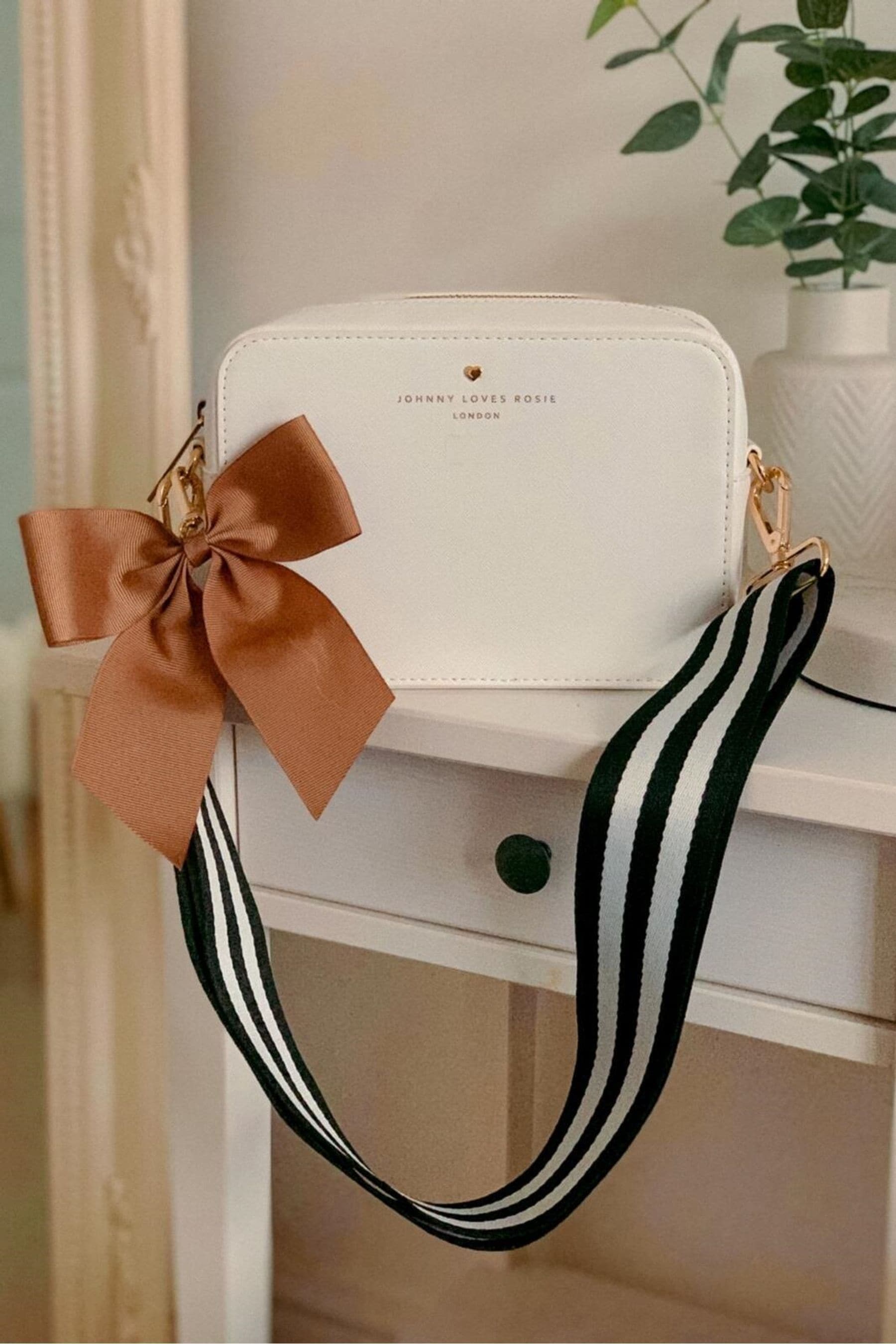 Johnny loves rosie bag new arrivals