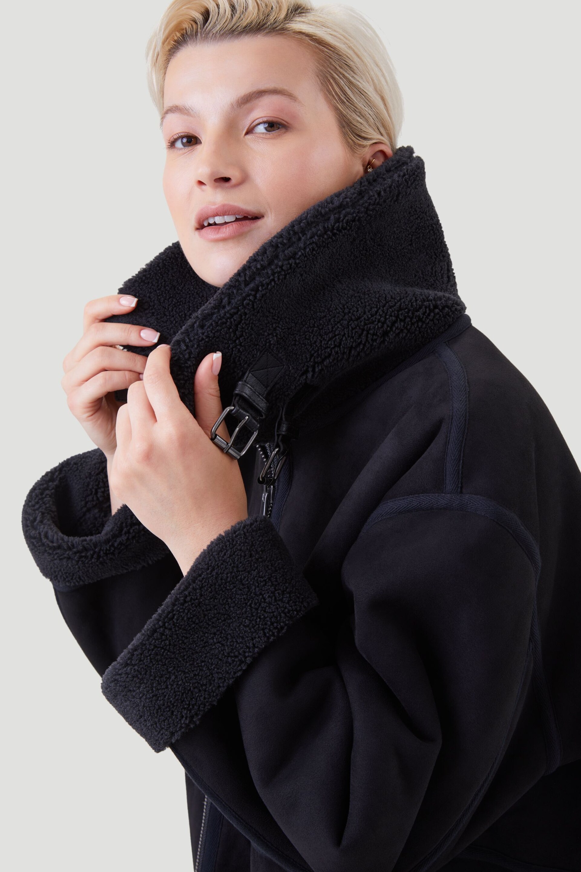 Kaldtvaer Black Askim Oversized Reversible Aviator Jacket - Image 4 of 5