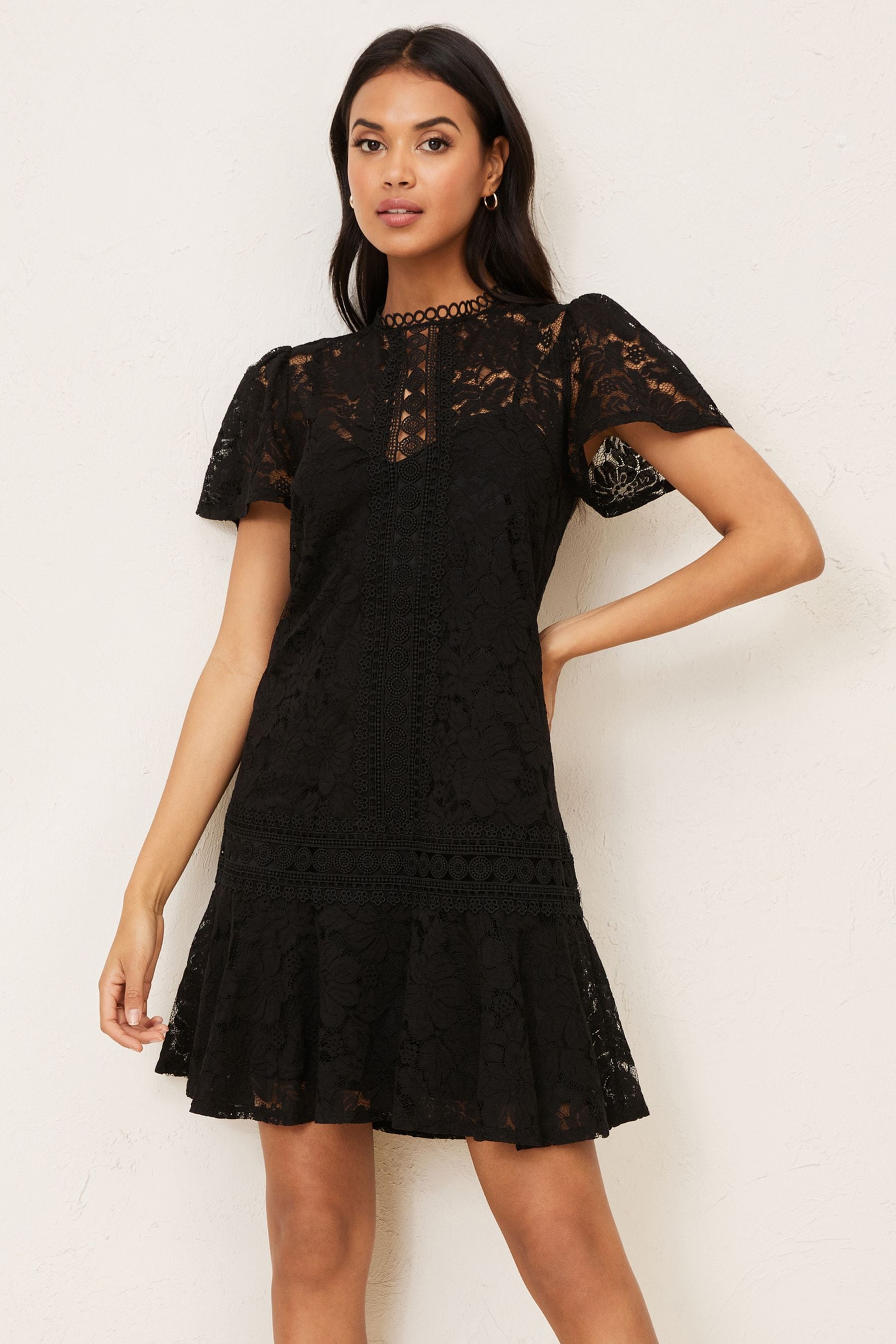Lipsy lace shift dress 2025