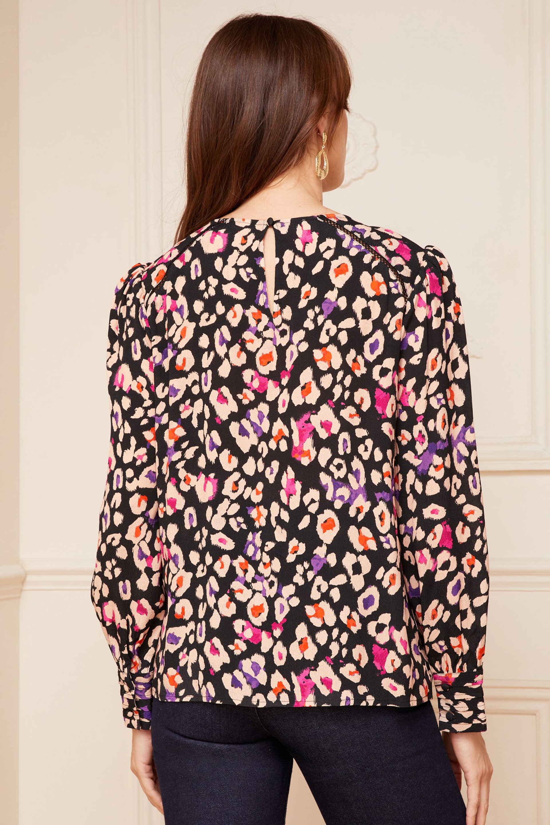Love & Roses Black Animal Long Sleeve Blouse With Central Pintuck Details - Image 2 of 4