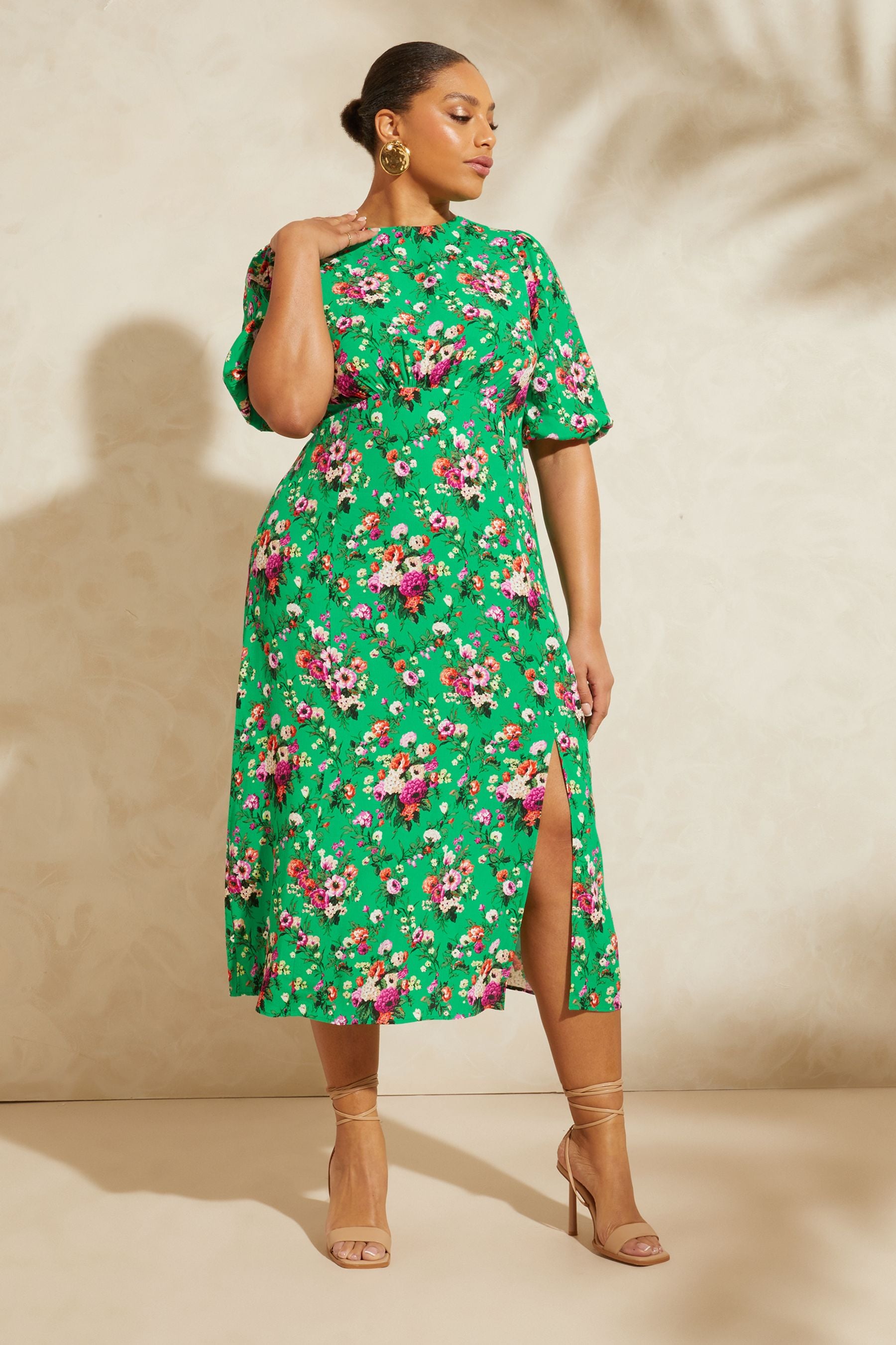 Green floral midi dress with sleeves hot sale