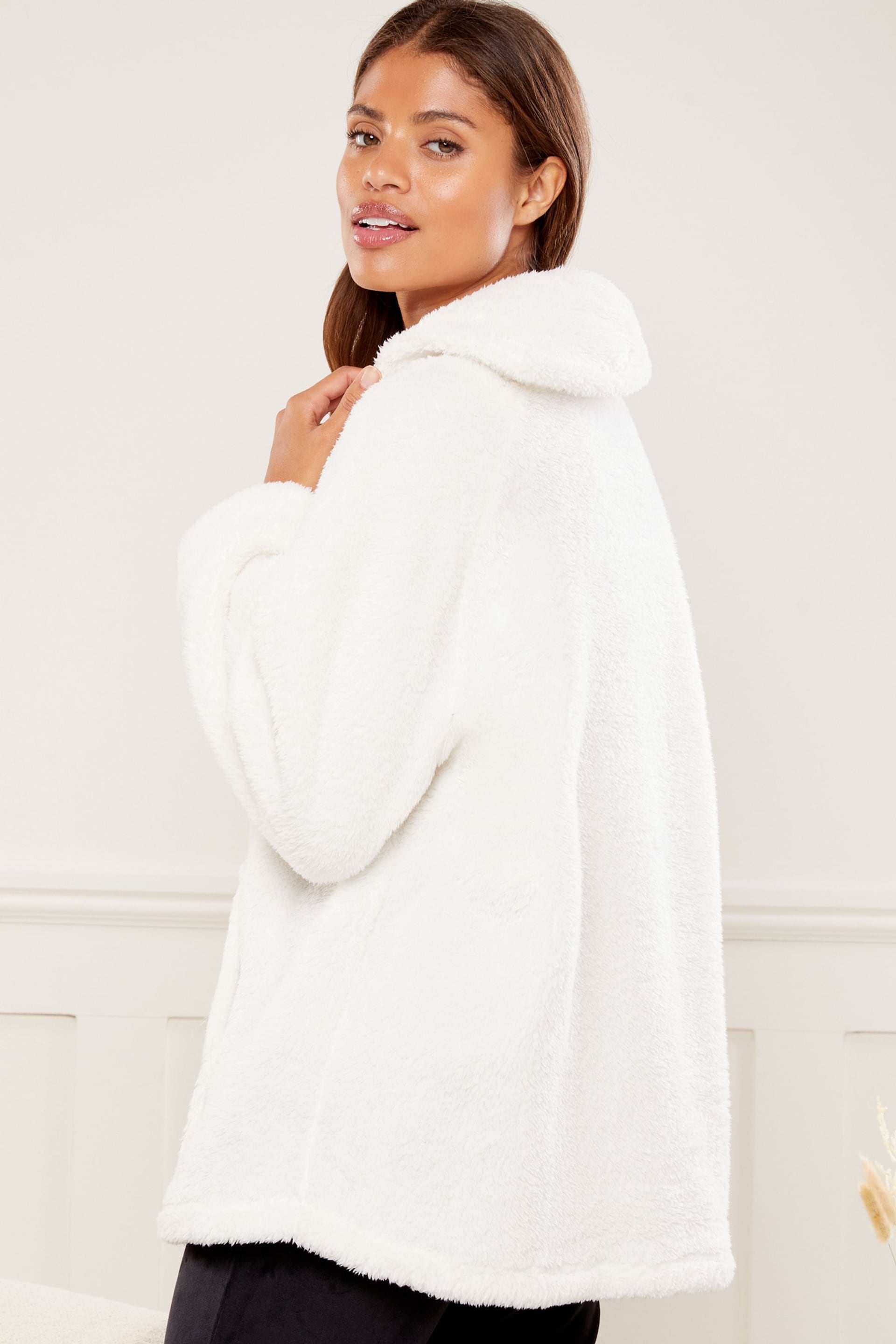 Lipsy Ivory White Supersoft Cosy Teddy Borg Envelope Lounge Top - Image 2 of 4