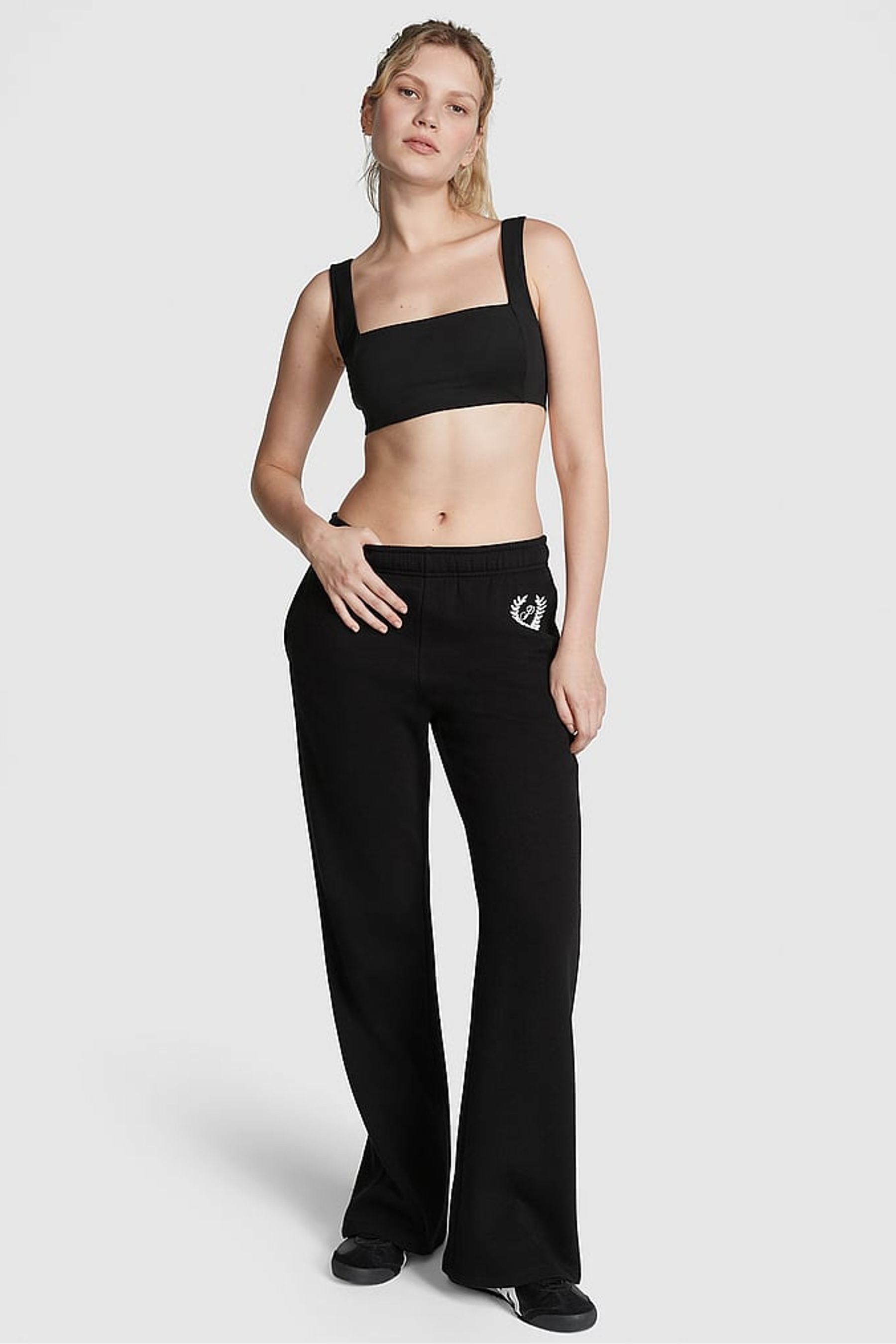 Womens flared joggers 2025