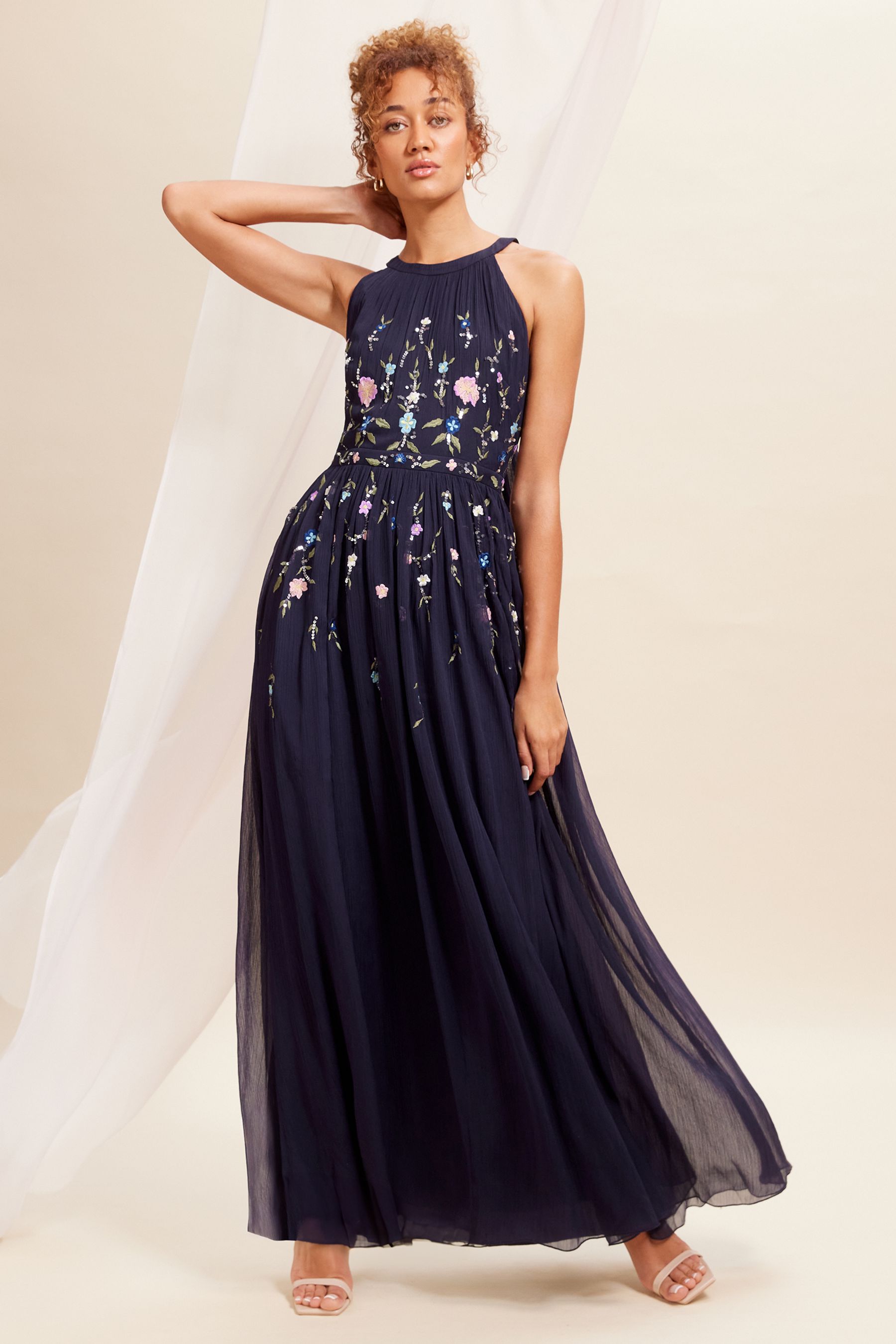 Long halter maxi dress 2025