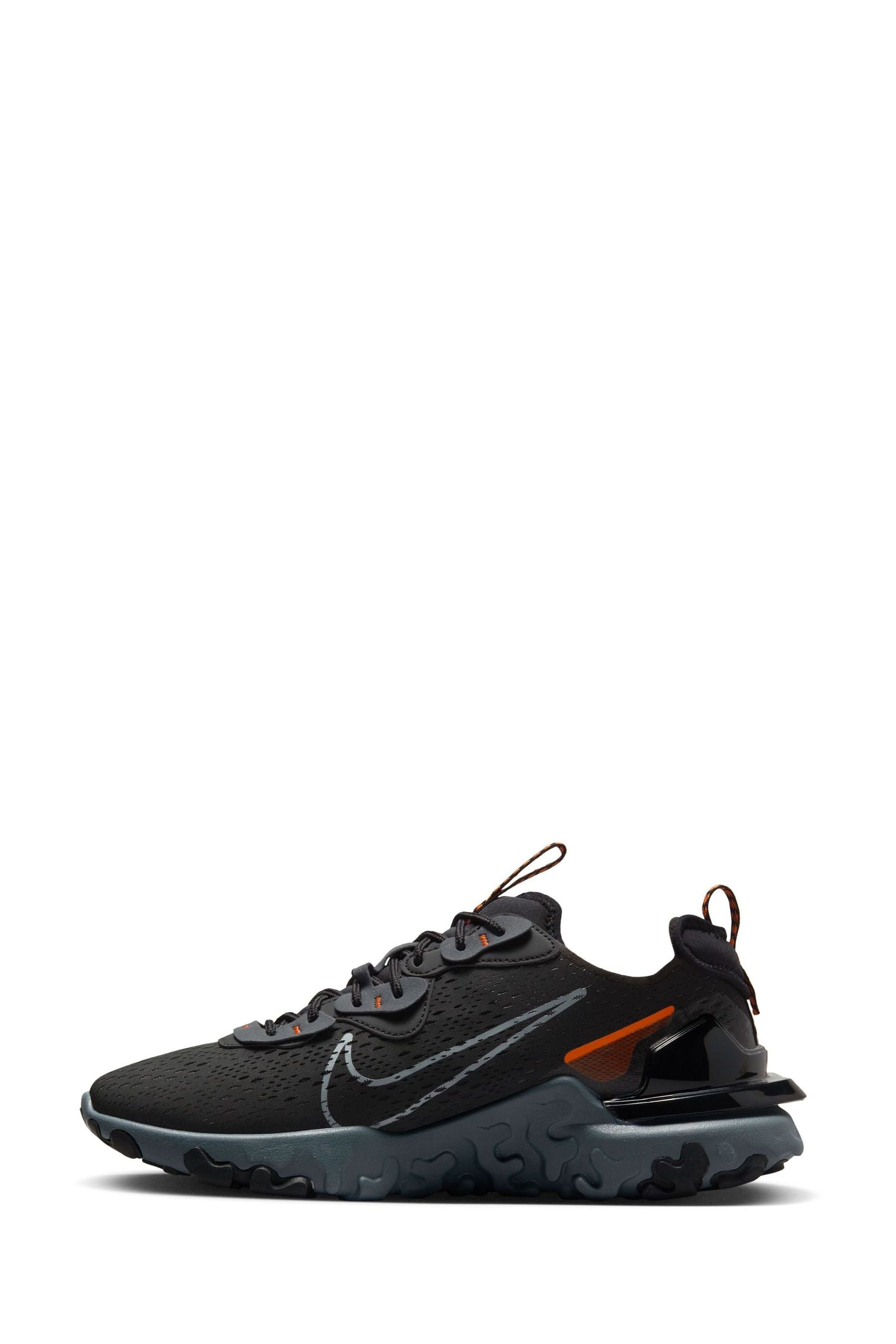 Red and black nike reacts on sale