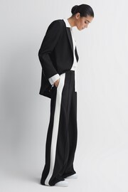 Reiss Black Bryn Contrast Waistband Pintuck Trousers - Image 4 of 6
