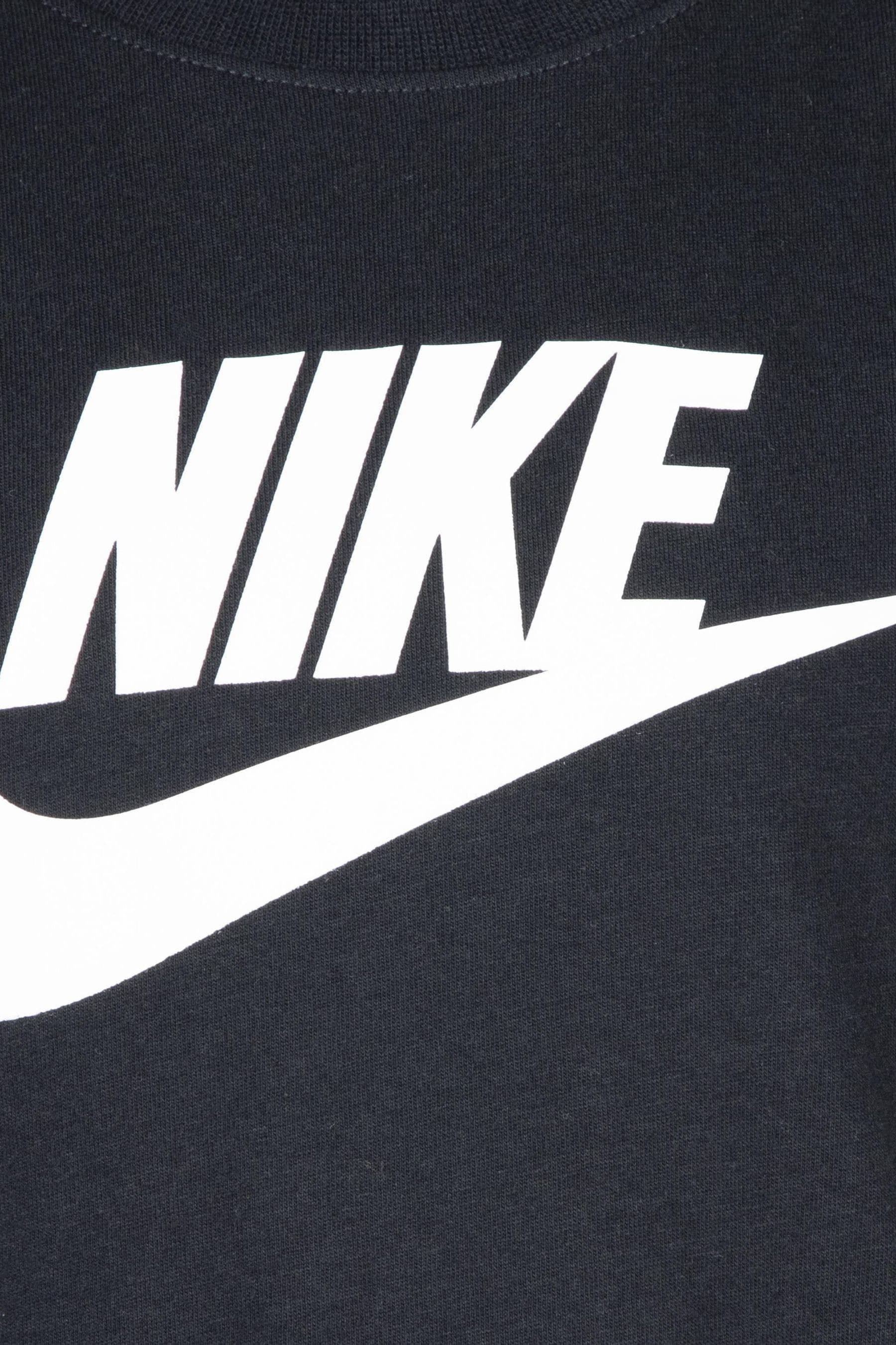 T shirt roblox nike on sale