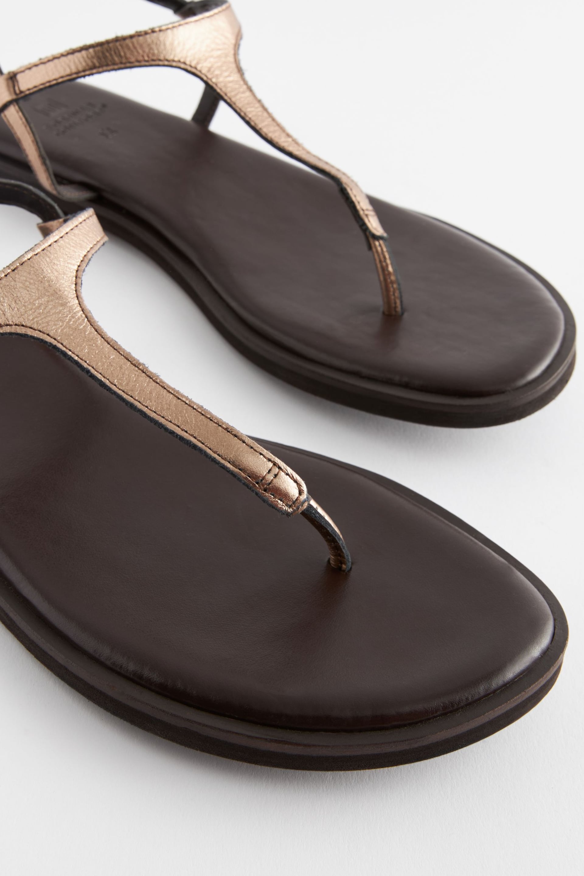 Metallic Regular/Wide Fit Forever Comfort® Leather Toe Thong Slingback Sandals - Image 5 of 7