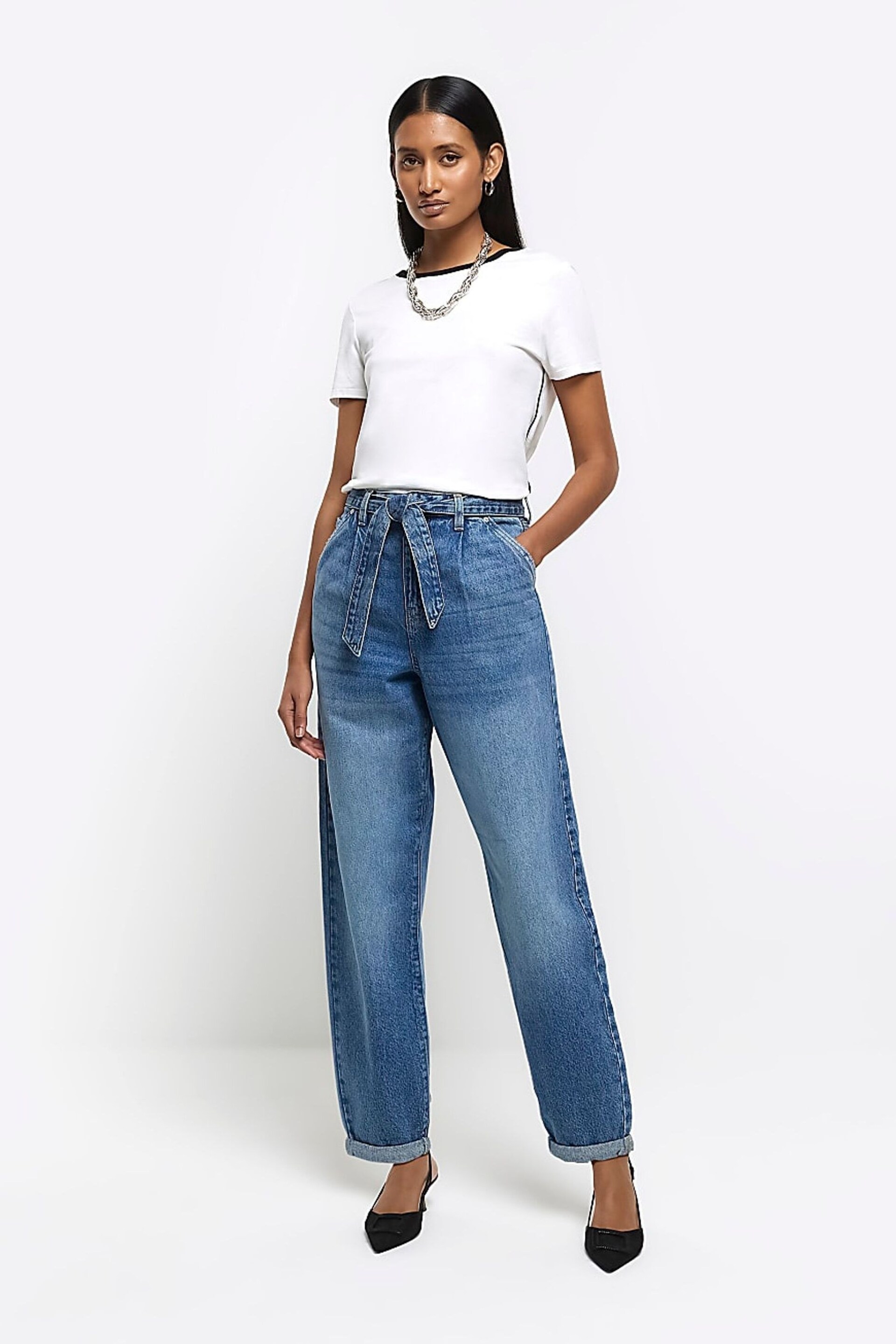 River Island Blue High Rise Relaxed Pleated Barrel Belted Jeans - Image 3 of 6