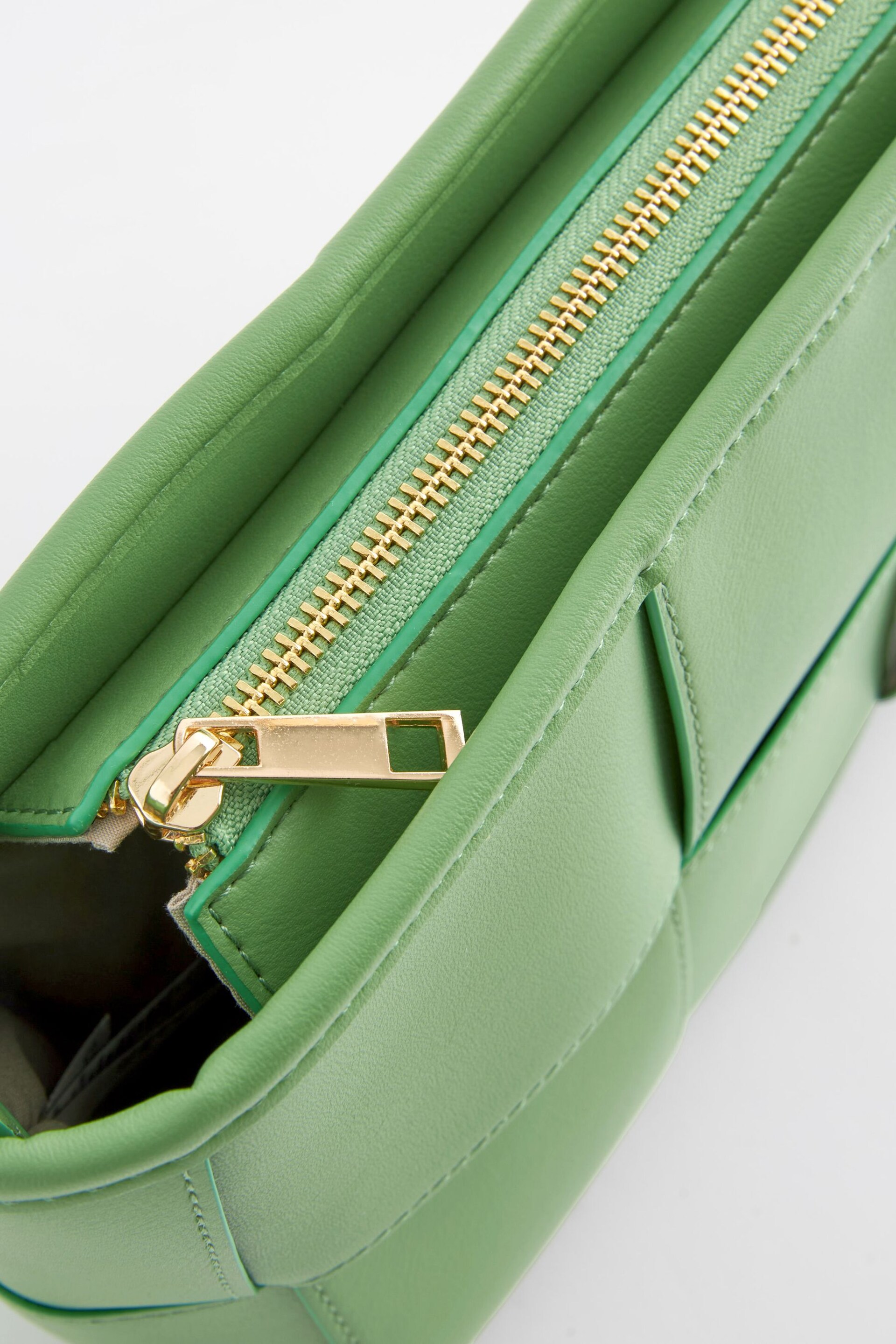 Green Raffia Weave Cross-Body Bag - Image 4 of 7