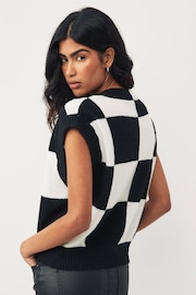 VERO MODA Black Checkerboard Print Sleeveless Knitted Vest - Image 2 of 4