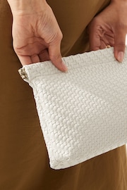 White Weave Clutch Bag - Image 4 of 9