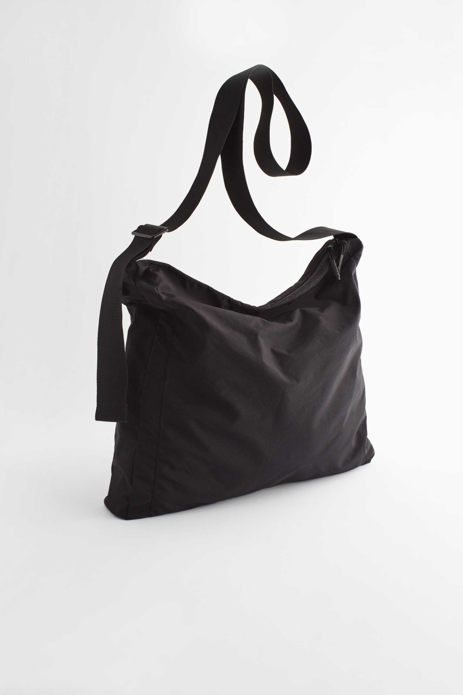 Black Nylon Messenger Bag - Image 3 of 7