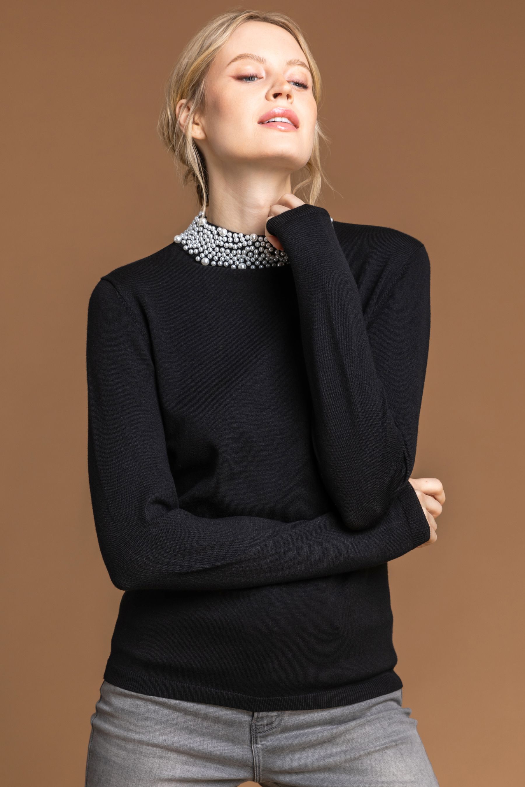 Pearl black jumper top