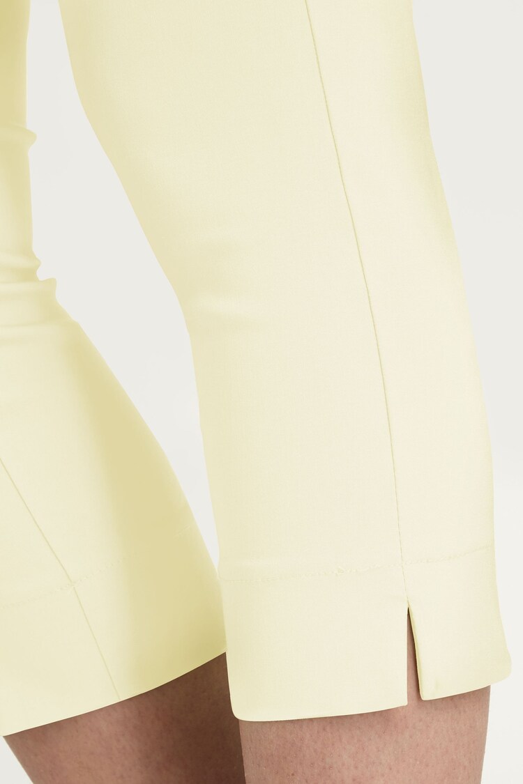 Roman Light Yellow Cropped Stretch Capri Trousers - Image 4 of 4