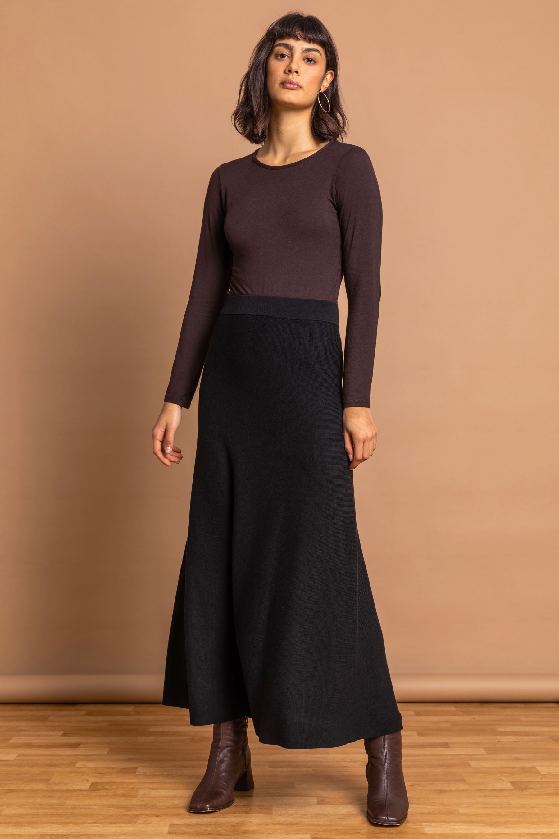 Plain black maxi skirt outlet